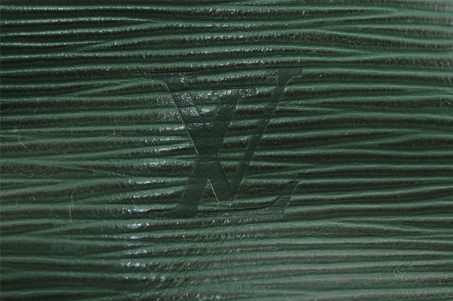 Authentic Louis Vuitton Epi Petit Noe Bi-color Green x Red Drawstring Bag 6061J