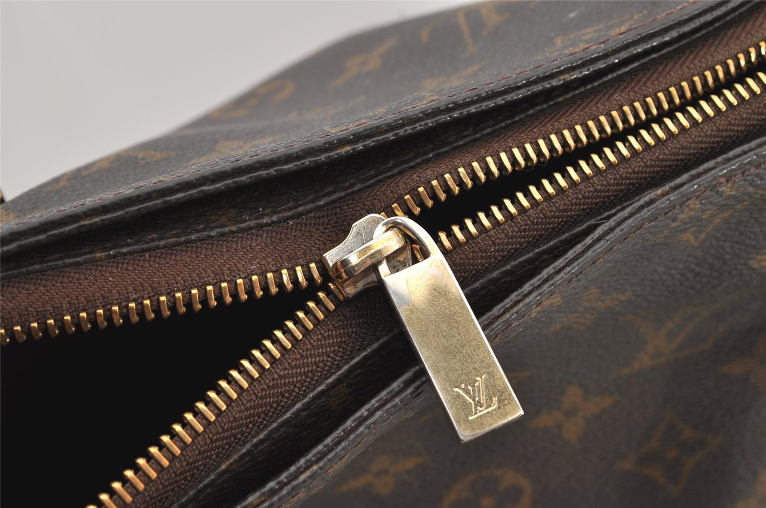 Authentic Louis Vuitton Monogram Cabas Mezzo Shoulder Tote Bag M51151 Junk 6065I