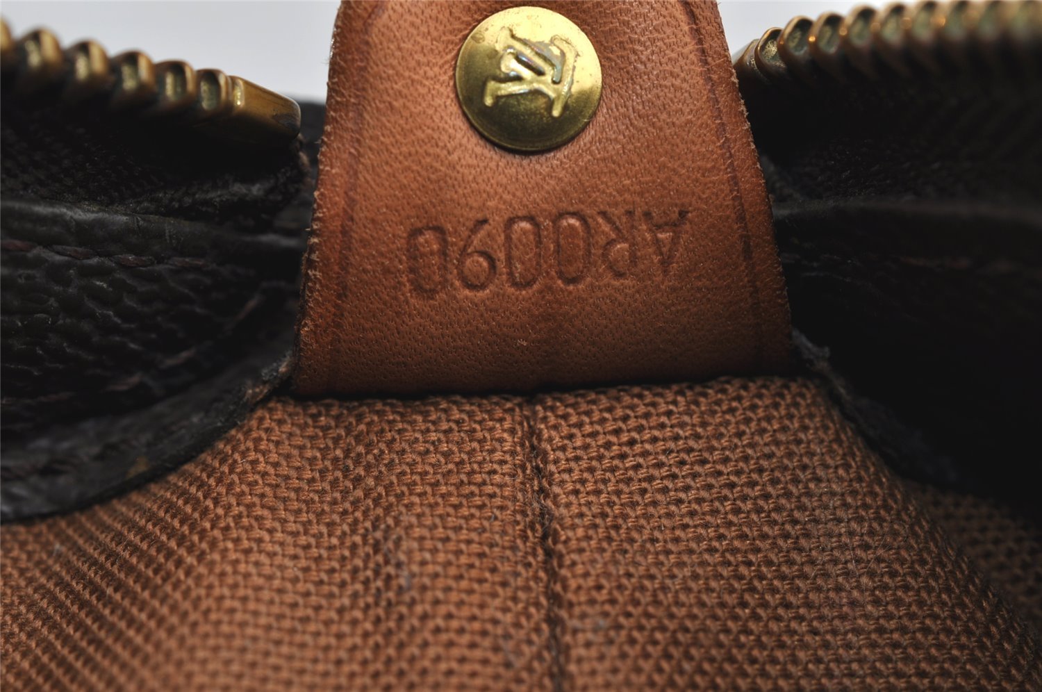 Authentic Louis Vuitton Monogram Cabas Mezzo Shoulder Tote Bag M51151 Junk 6065I