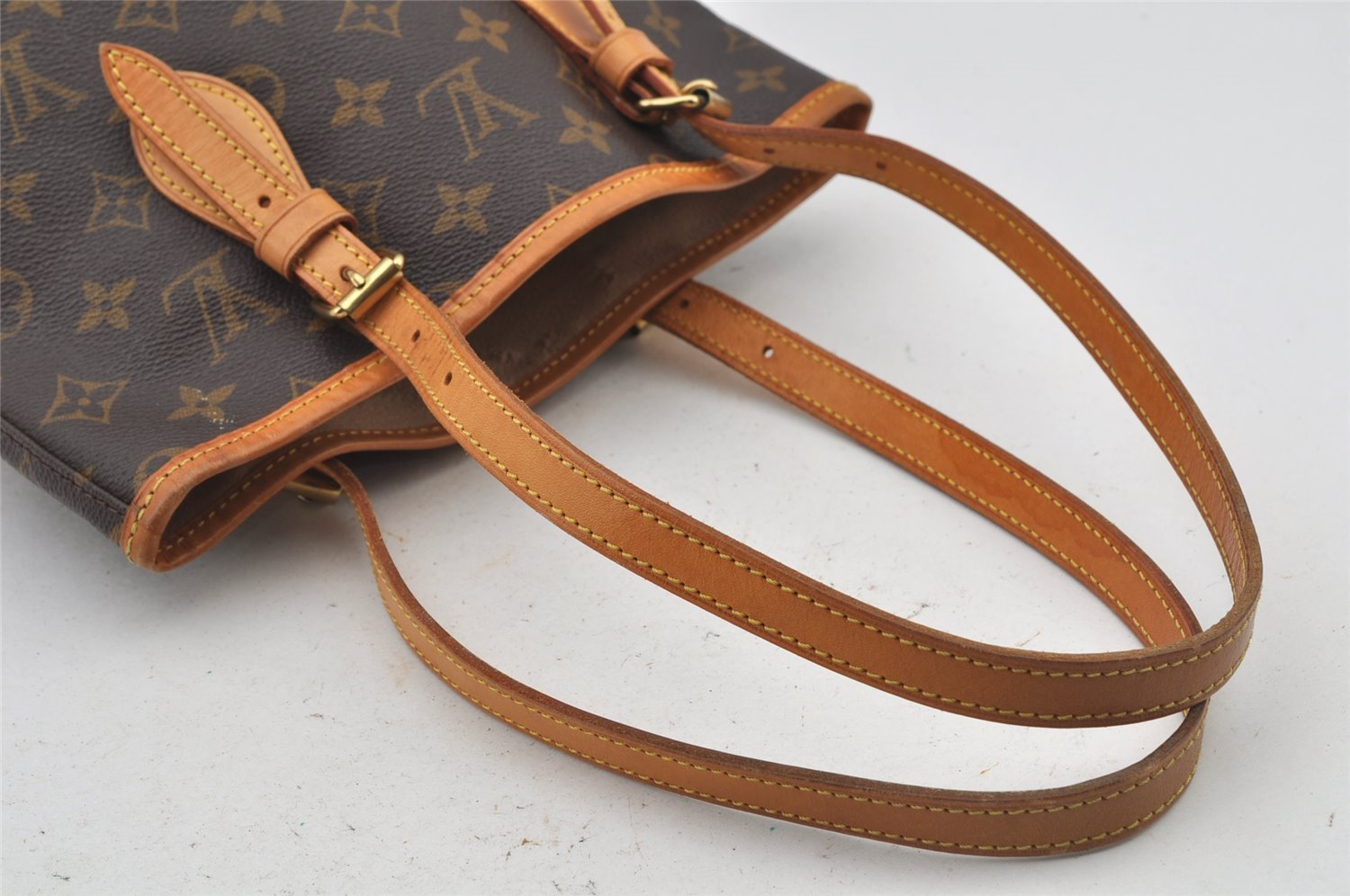 Authentic Louis Vuitton Monogram Bucket PM Shoulder Tote Bag M42238 Junk 6078J