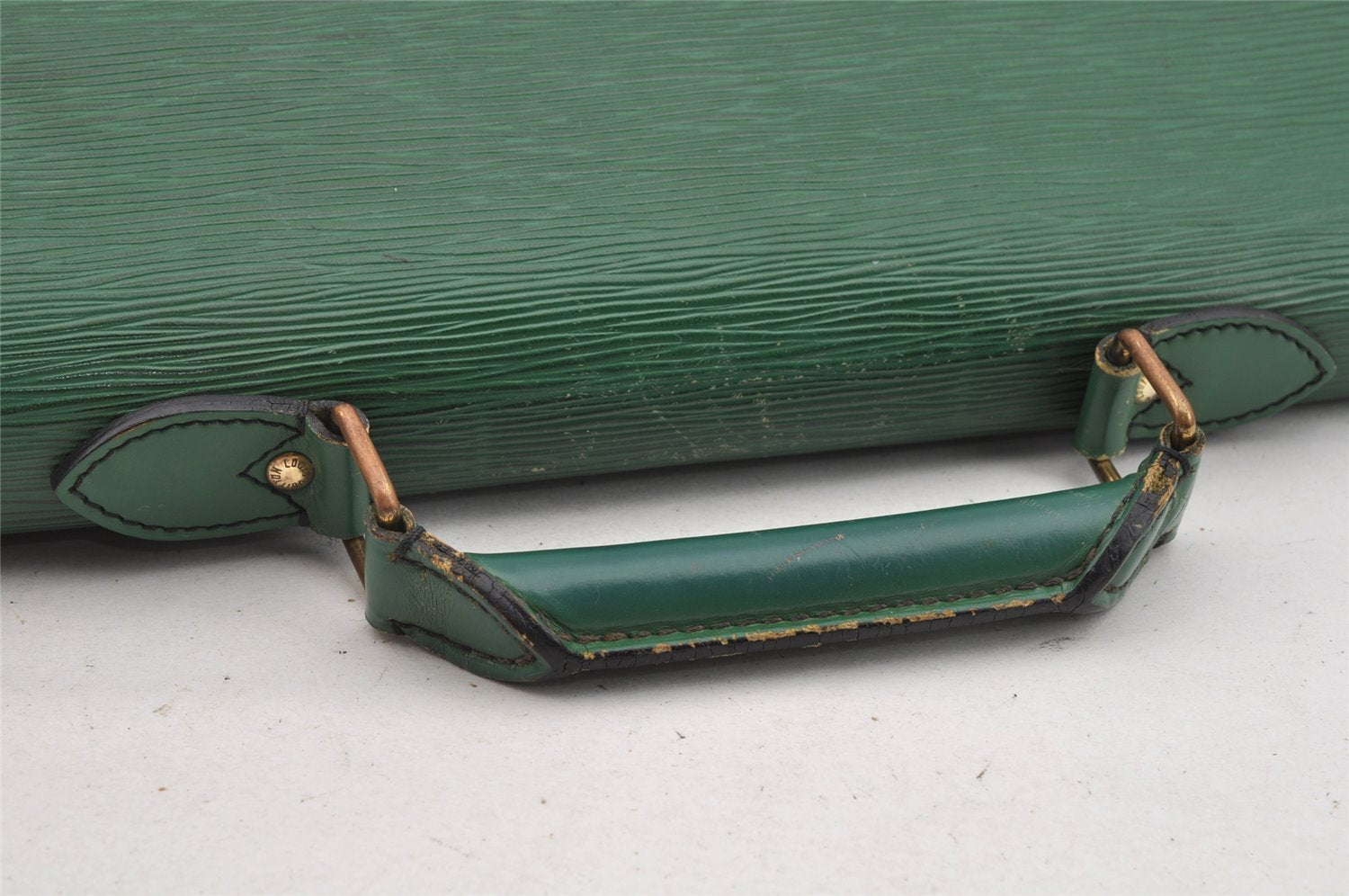 Authentic Louis Vuitton Epi Serviette Conseiller Briefcase Green LV 6079I