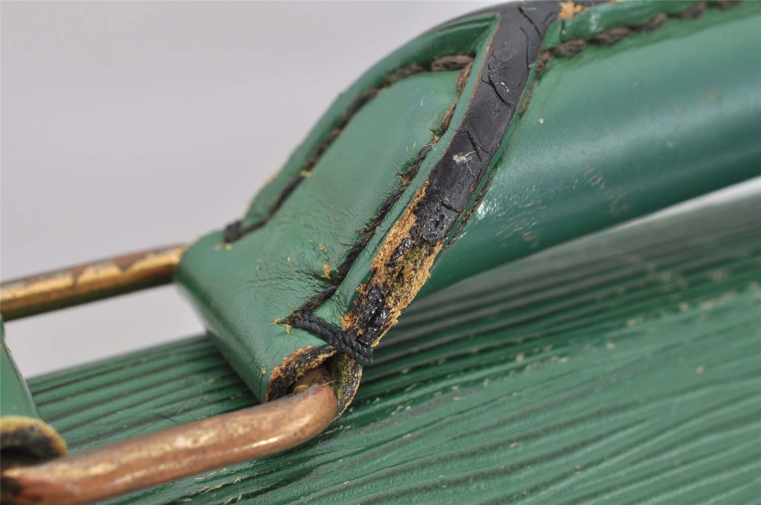 Authentic Louis Vuitton Epi Serviette Conseiller Briefcase Green LV 6079I
