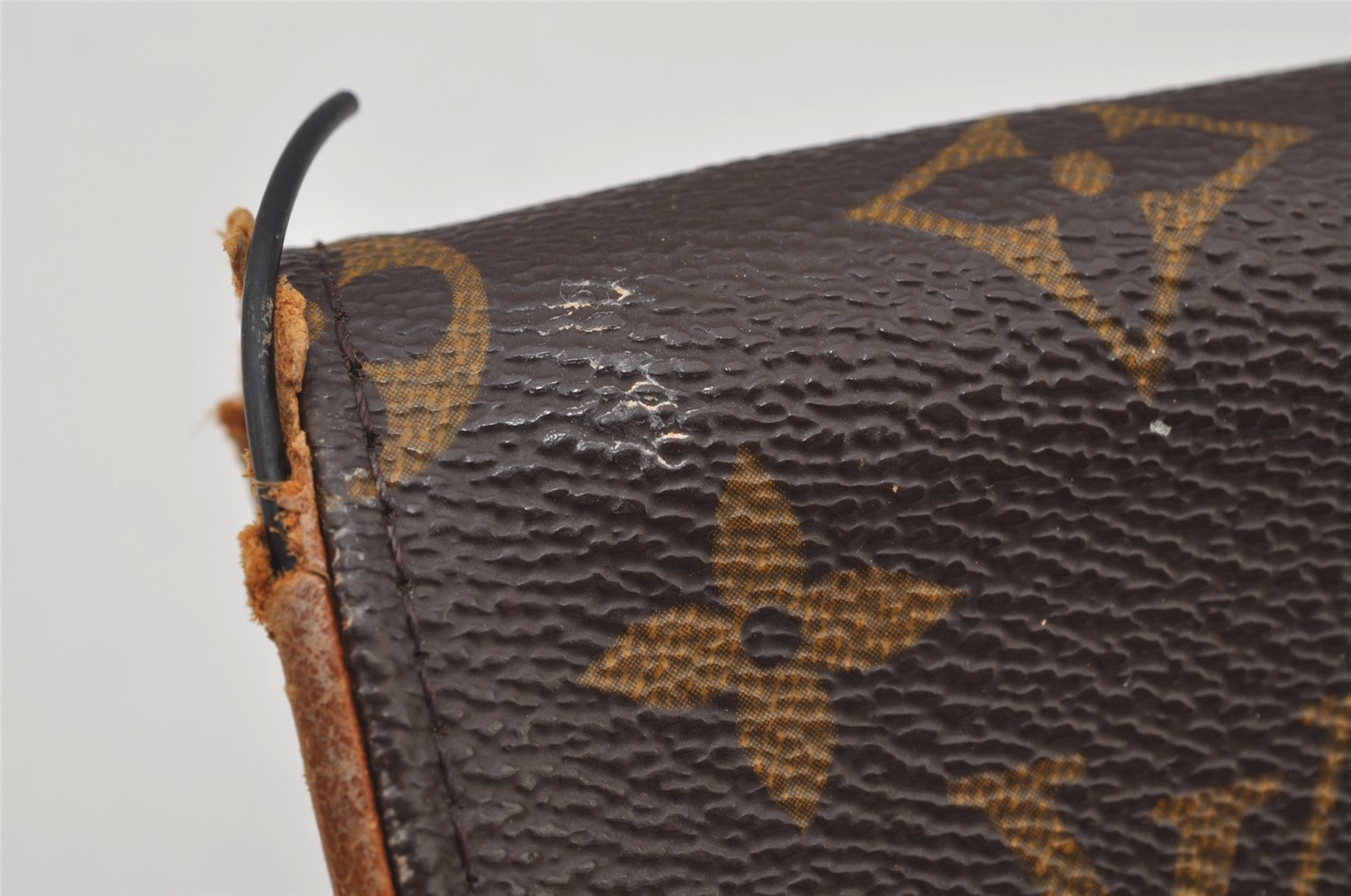 Authentic Louis Vuitton Monogram Pochette Twin GM Shoulder Bag M51852 LV 6079J