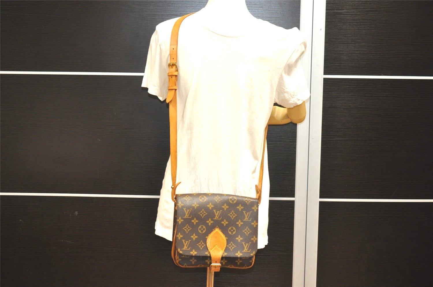 Authentic Louis Vuitton Monogram Cartouchiere MM M51253 Shoulder Cross Bag 6085I