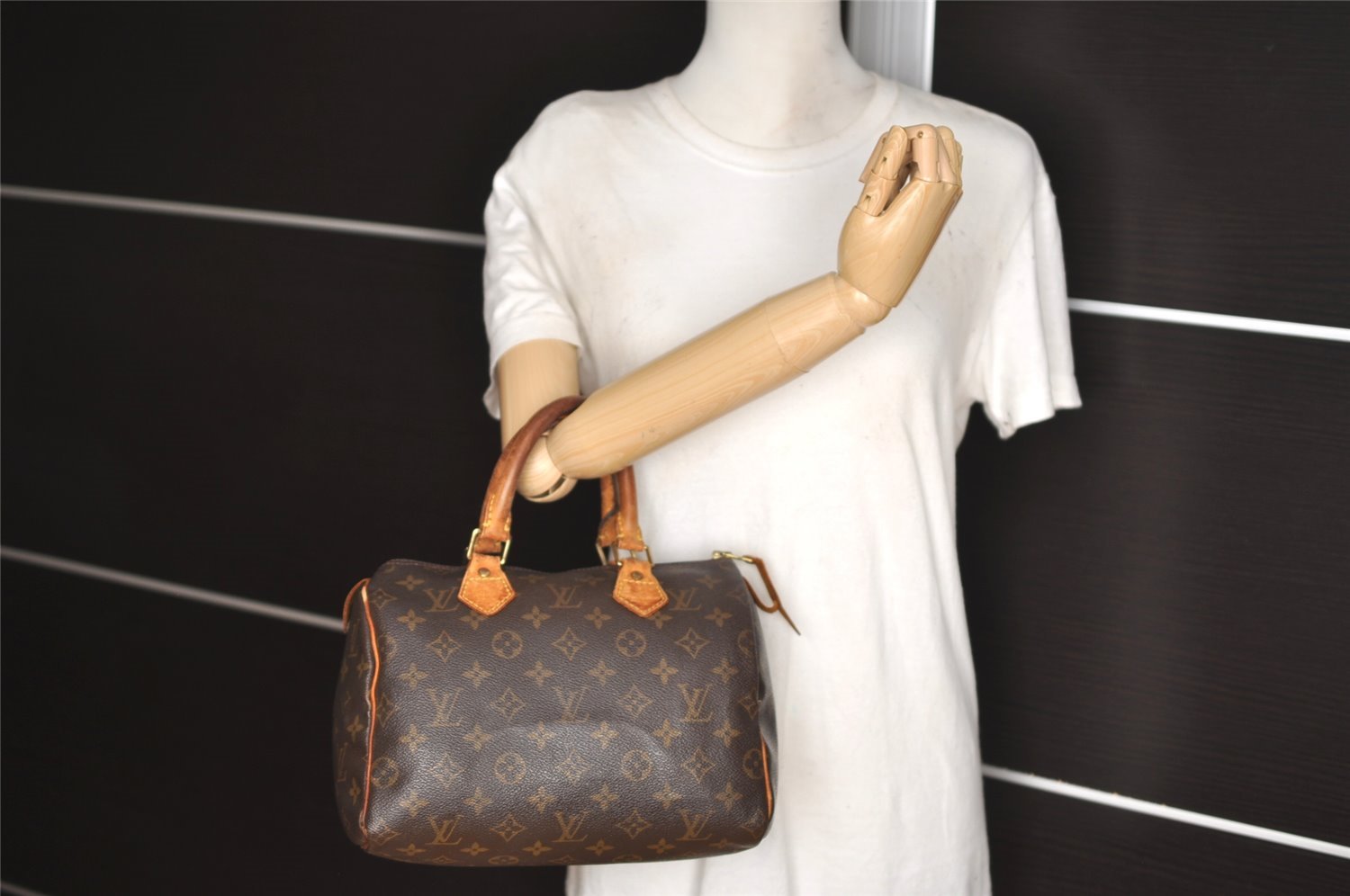 Authentic Louis Vuitton Monogram Speedy 25 Boston Hand Bag M41528 LV 6087I