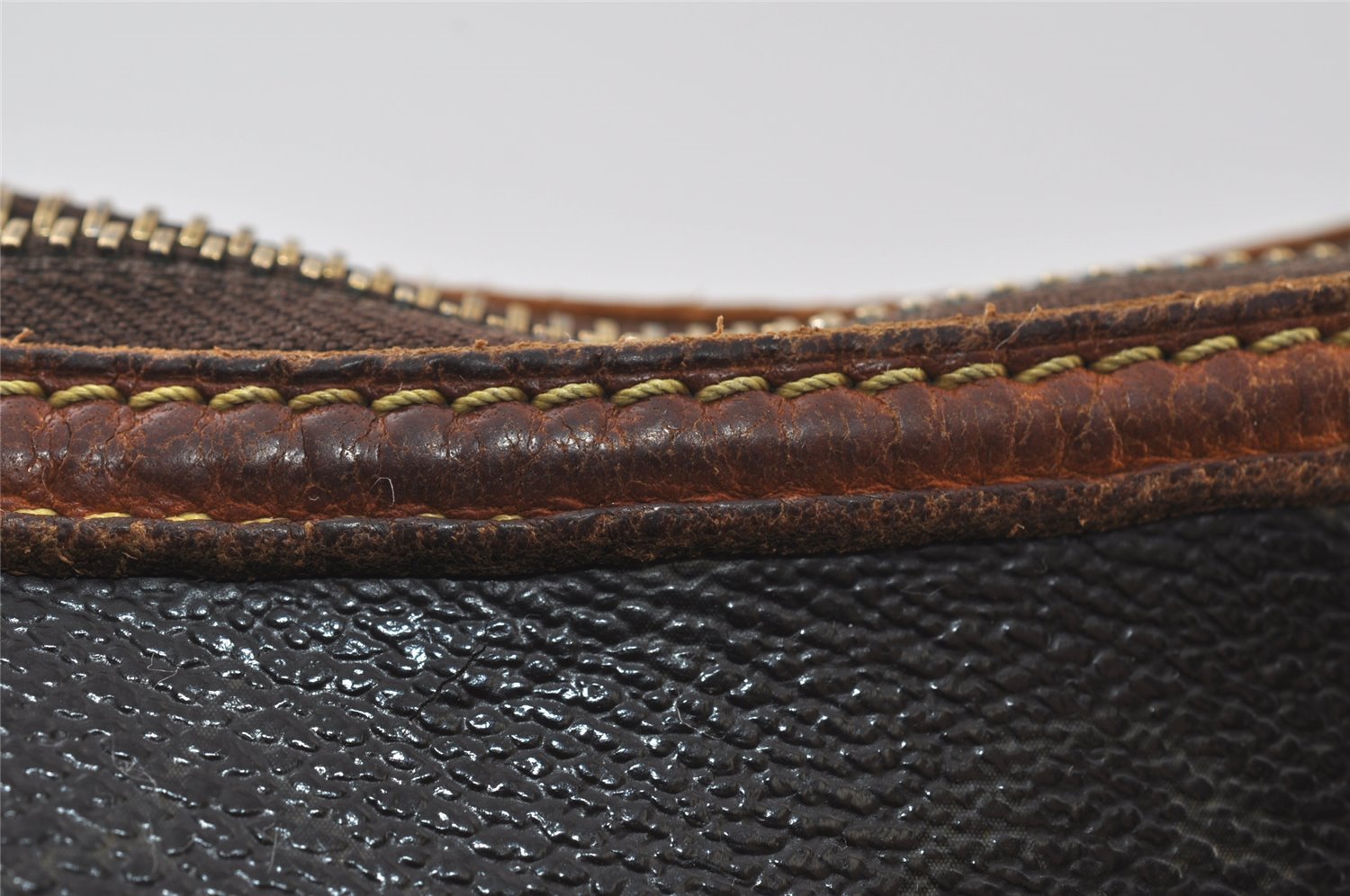 Authentic Louis Vuitton Monogram Odeon PM Shoulder Cross Bag M56390 Junk 6090I