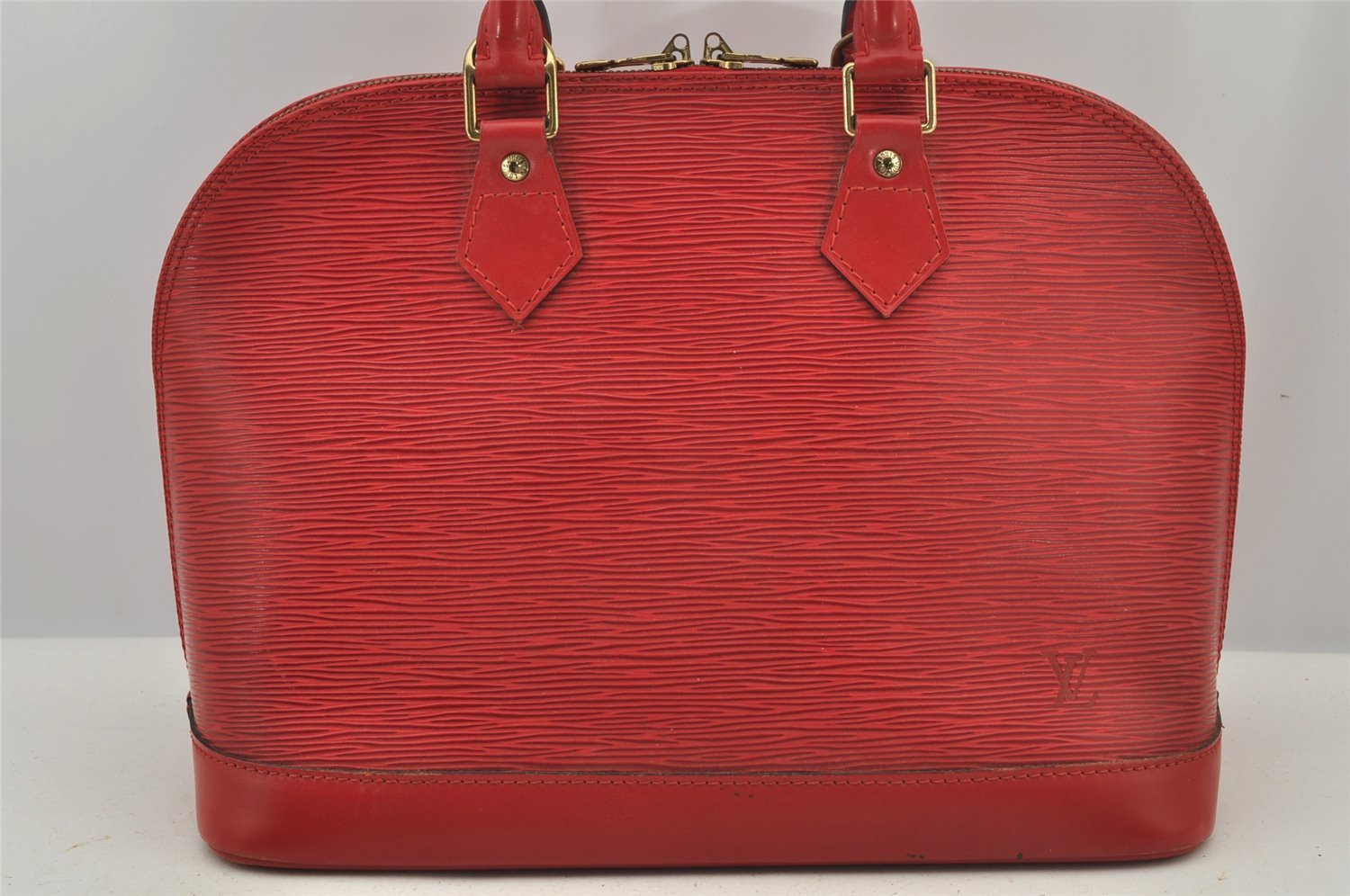 Authentic Louis Vuitton Epi Alma PM Hand Bag Red M52147 LV 6095J