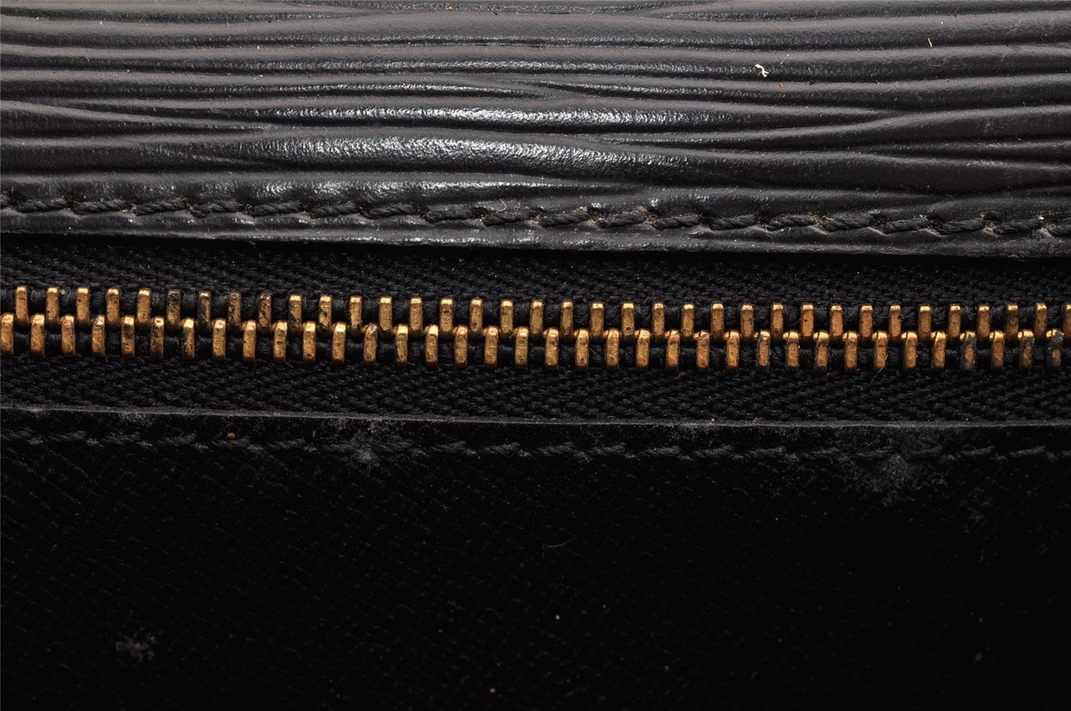 Authentic Louis Vuitton Epi Sellier Dragonne Clutch Bag Black M52612 LV 6097I