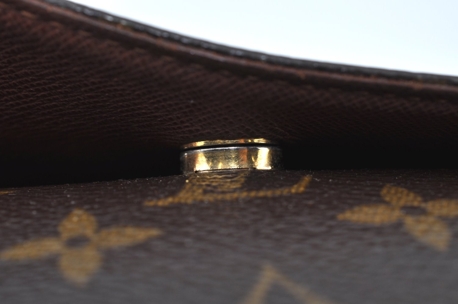 Authentic Louis Vuitton Monogram Musette Tango M51388 Shoulder Bag Junk 6100I