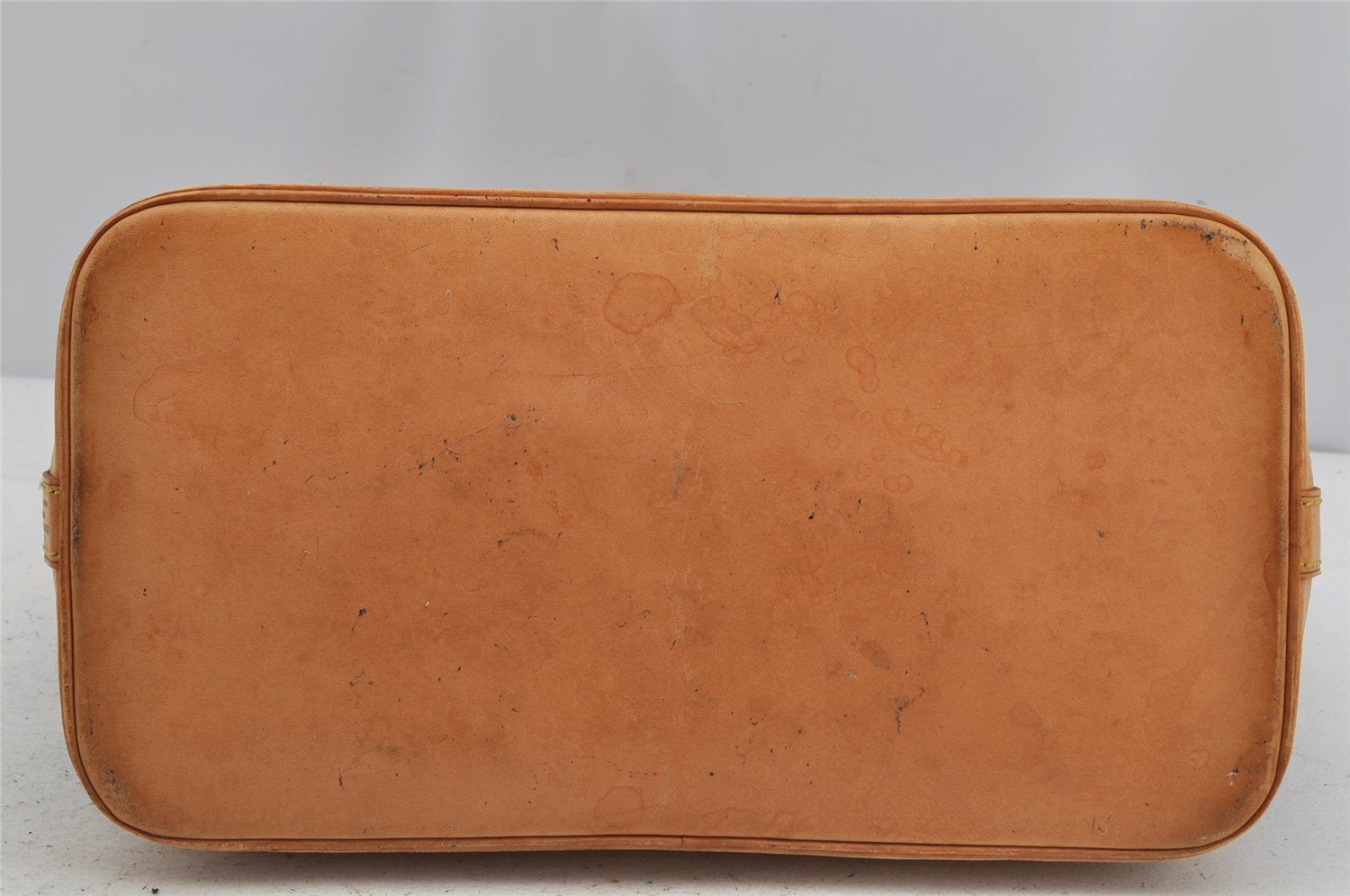 Authentic Louis Vuitton Monogram Alma Hand Bag Purse M51130 LV 6103J