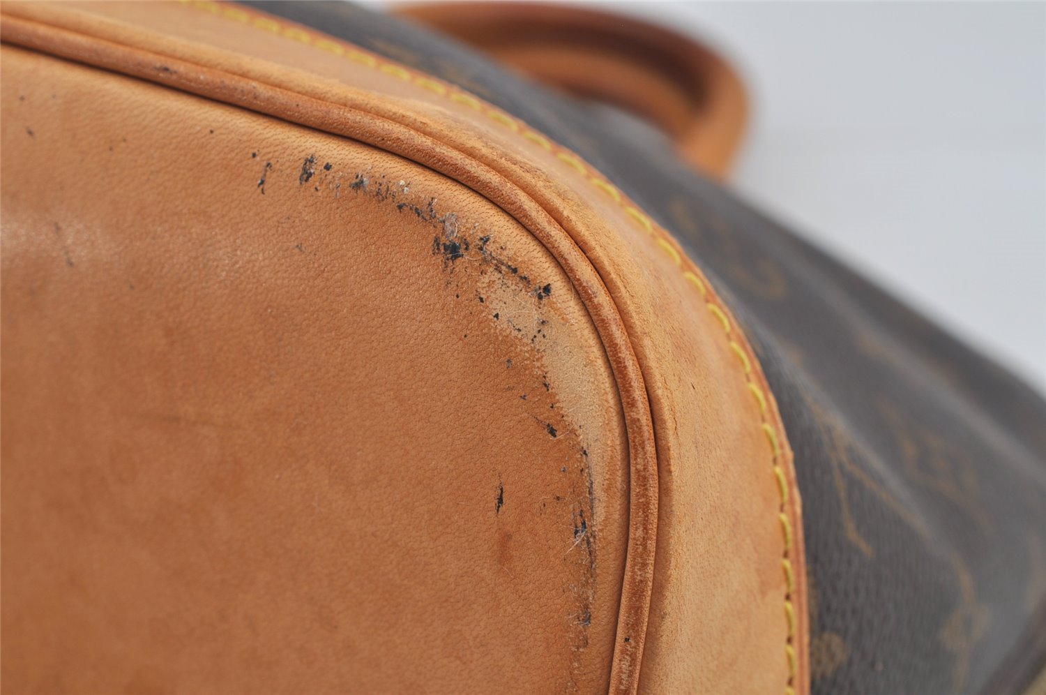 Authentic Louis Vuitton Monogram Alma Hand Bag Purse M51130 LV 6103J