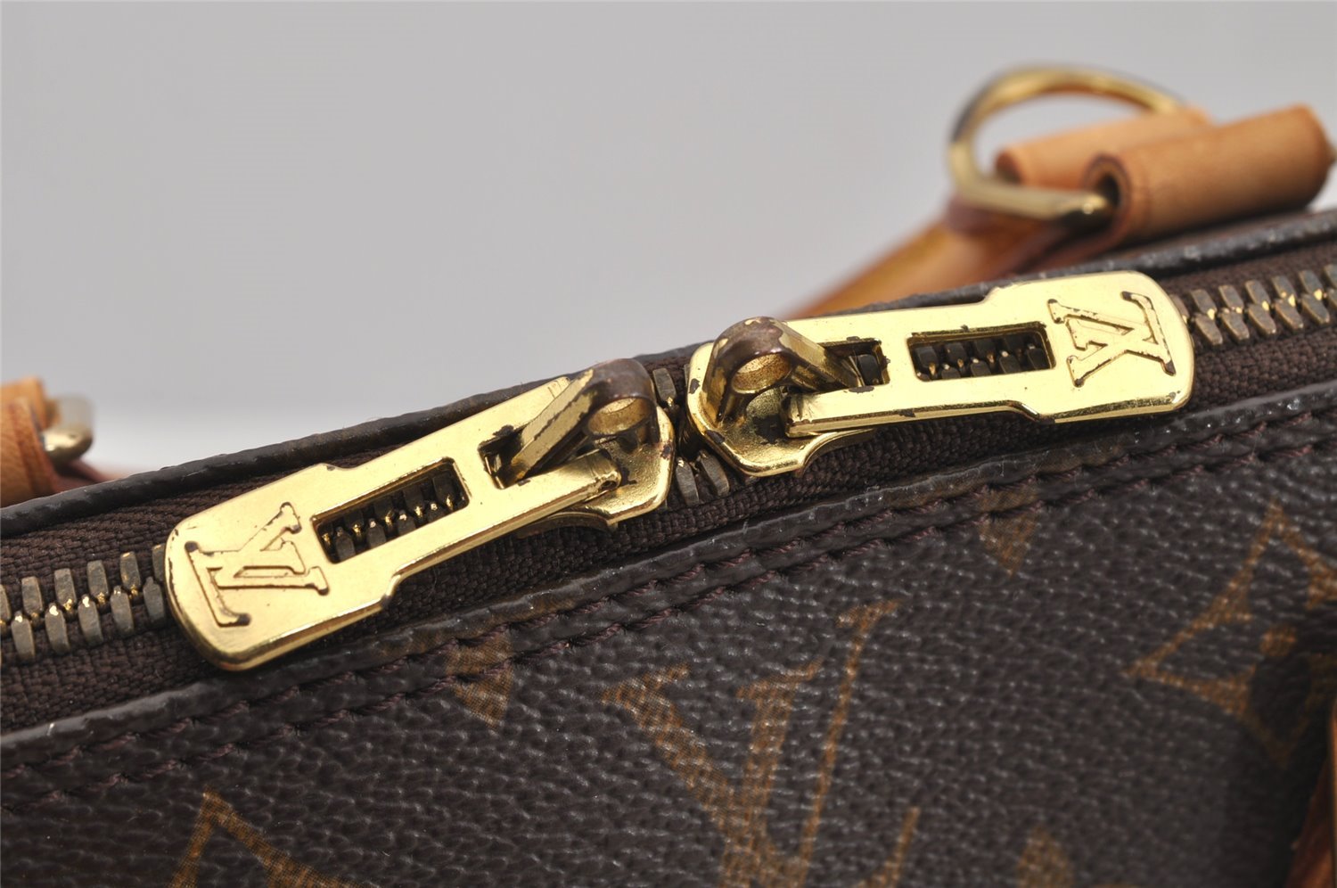 Authentic Louis Vuitton Monogram Alma Hand Bag Purse M51130 LV 6103J