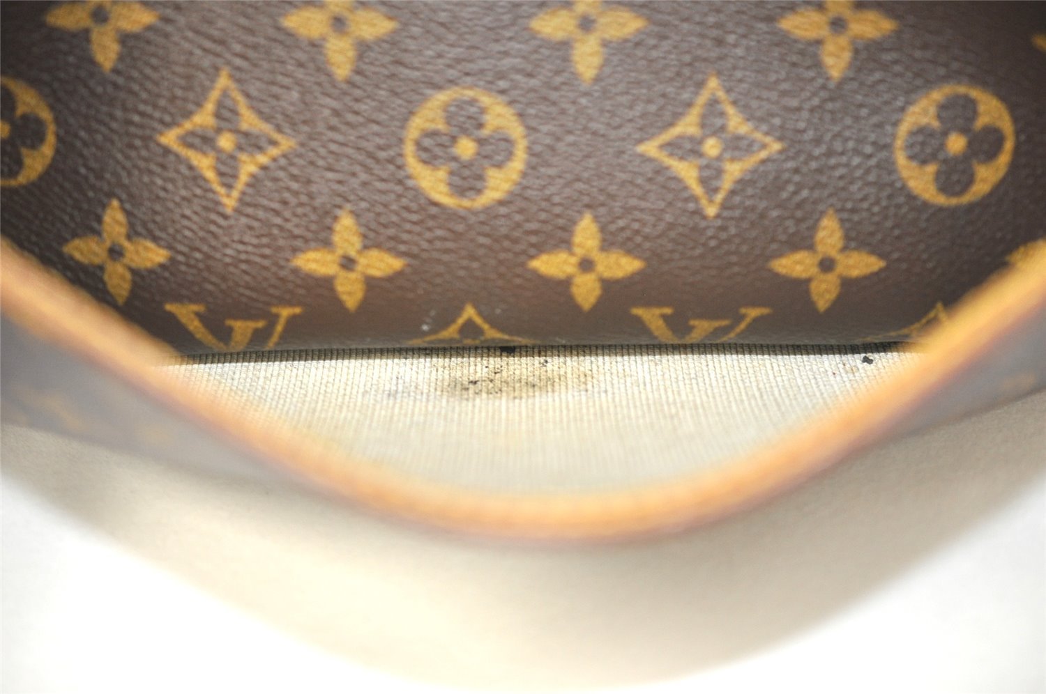 Authentic Louis Vuitton Monogram Reporter PM Shoulder Cross Bag M45254 LV 6104J