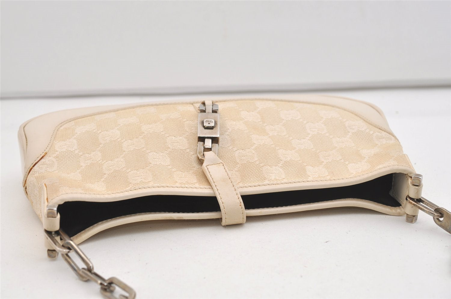 Authentic GUCCI Jackie Chain Shoulder Bag GG Canvas Leather 0014032 White 6106J