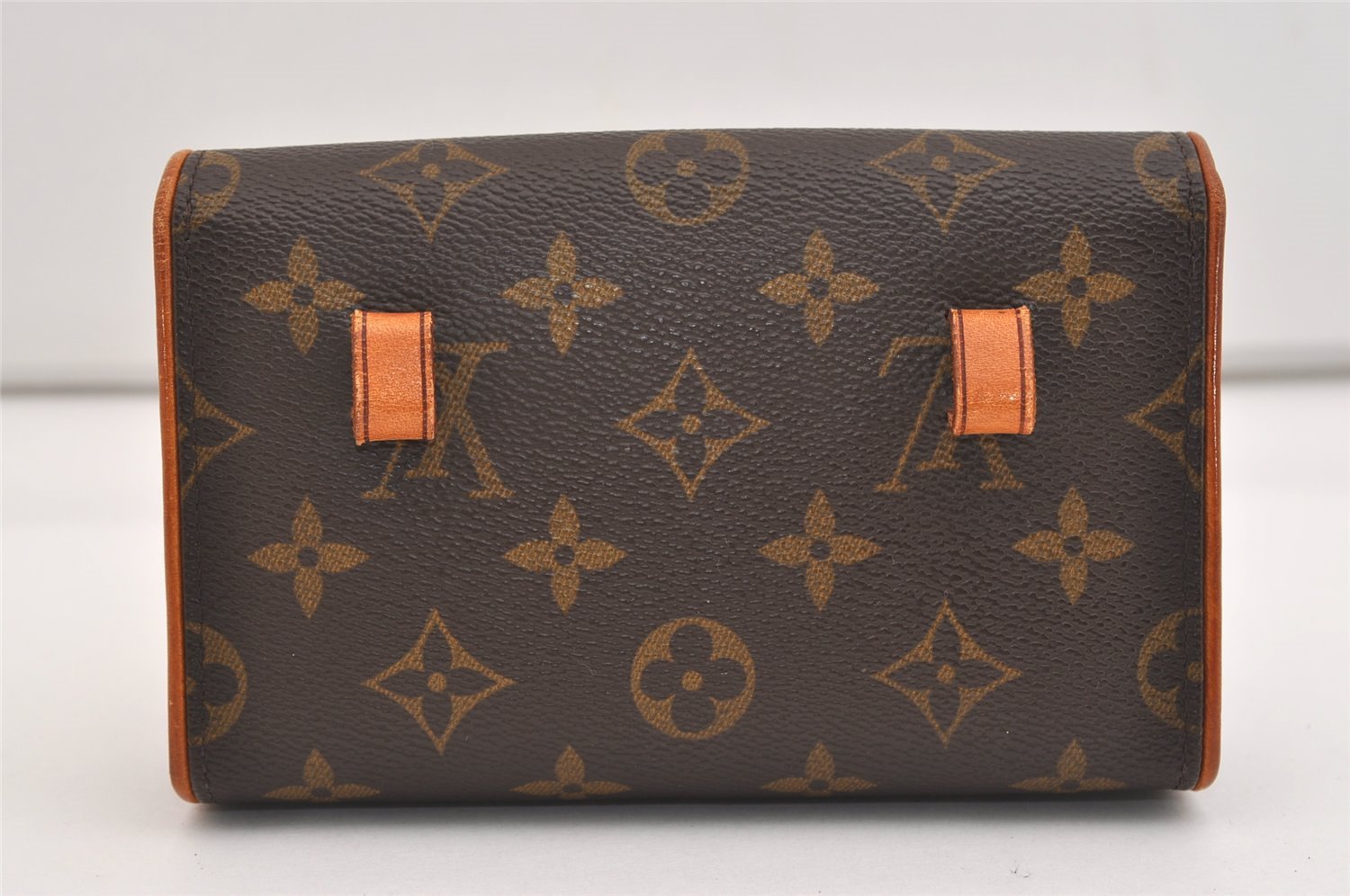 Auth Louis Vuitton Monogram Pochette Florentine Pouch Waist Bag LV 6110J