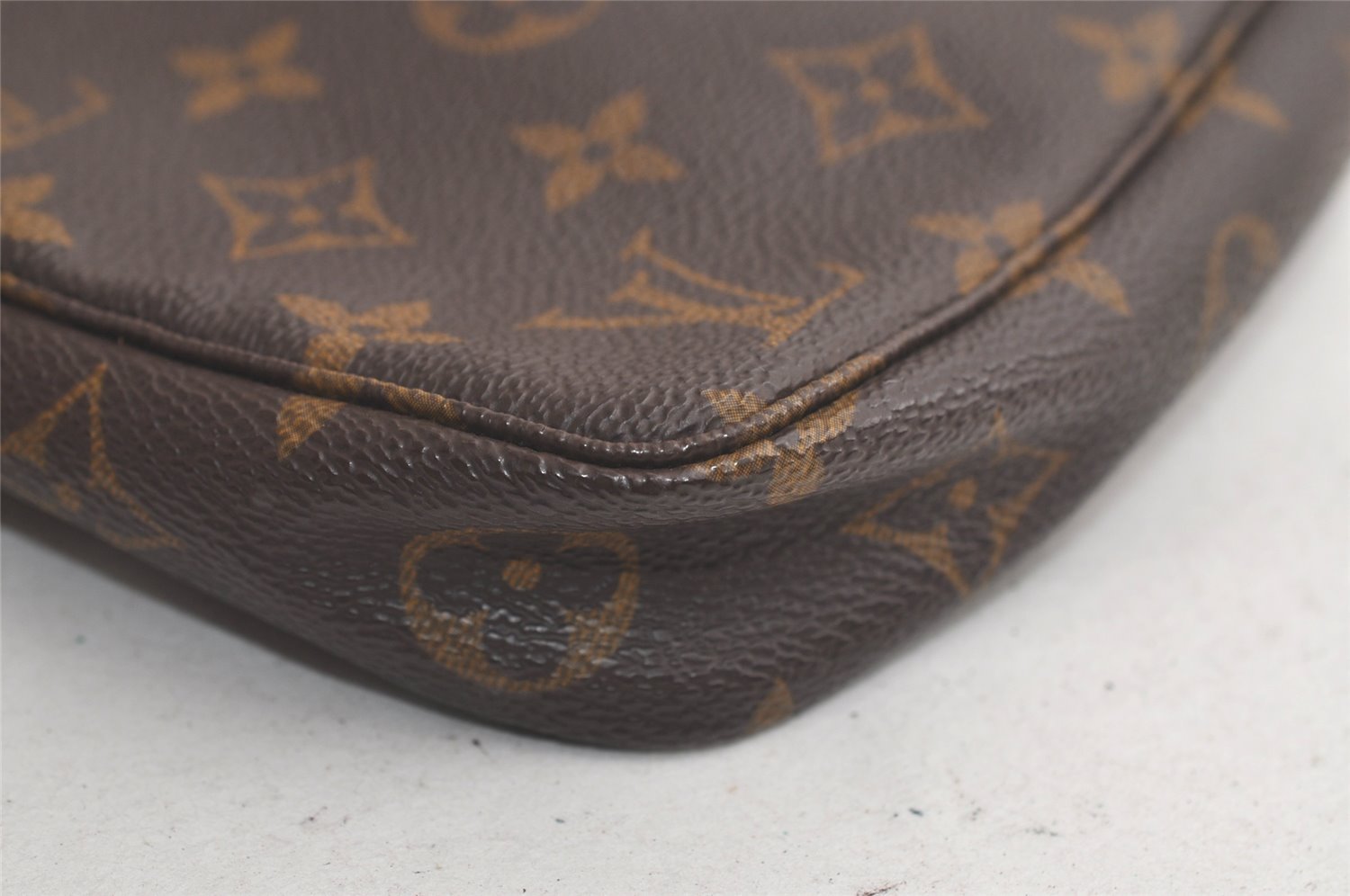 Authentic Louis Vuitton Monogram Pochette Accessoires Pouch M51980 LV 6112K