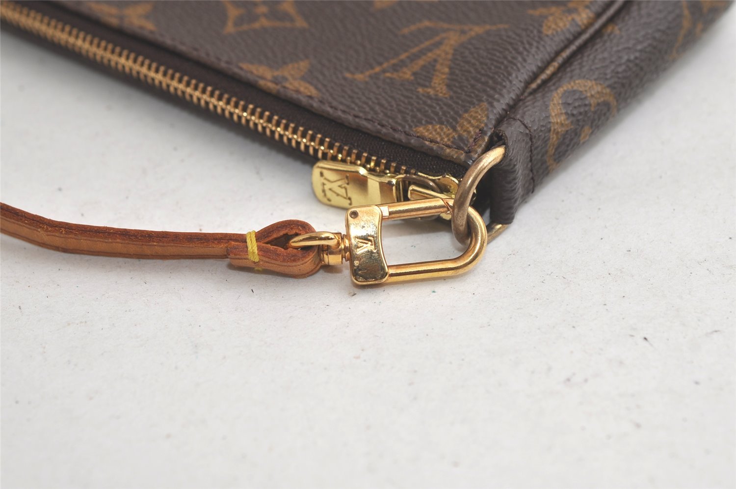 Authentic Louis Vuitton Monogram Pochette Accessoires Pouch M51980 LV 6112K