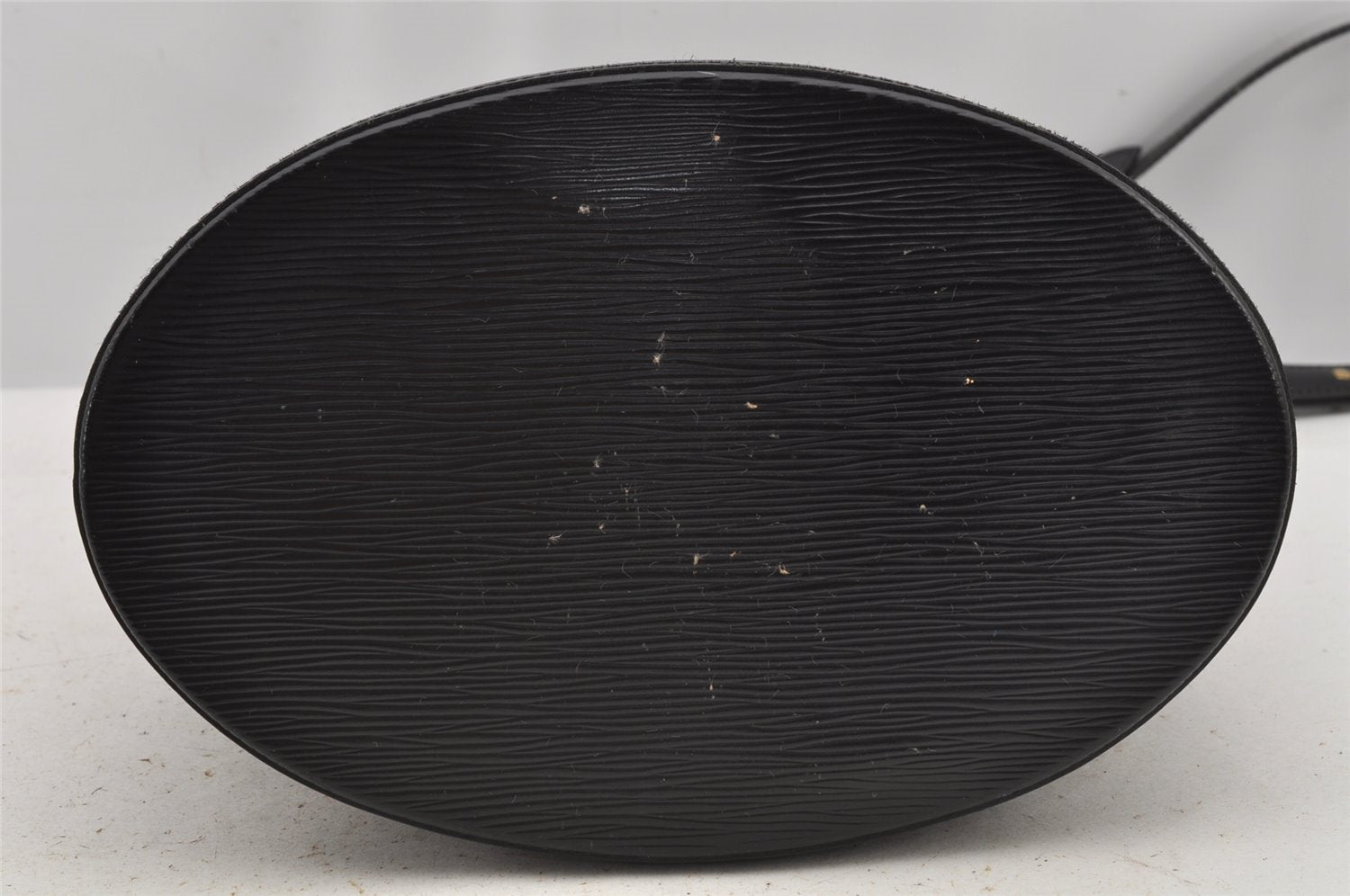 Authentic Louis Vuitton Epi Cluny Shoulder Bag Purse Black M52252 LV 6113J