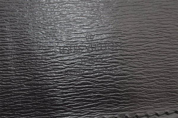 Authentic Louis Vuitton Epi Cluny Shoulder Bag Purse Black M52252 LV 6113J