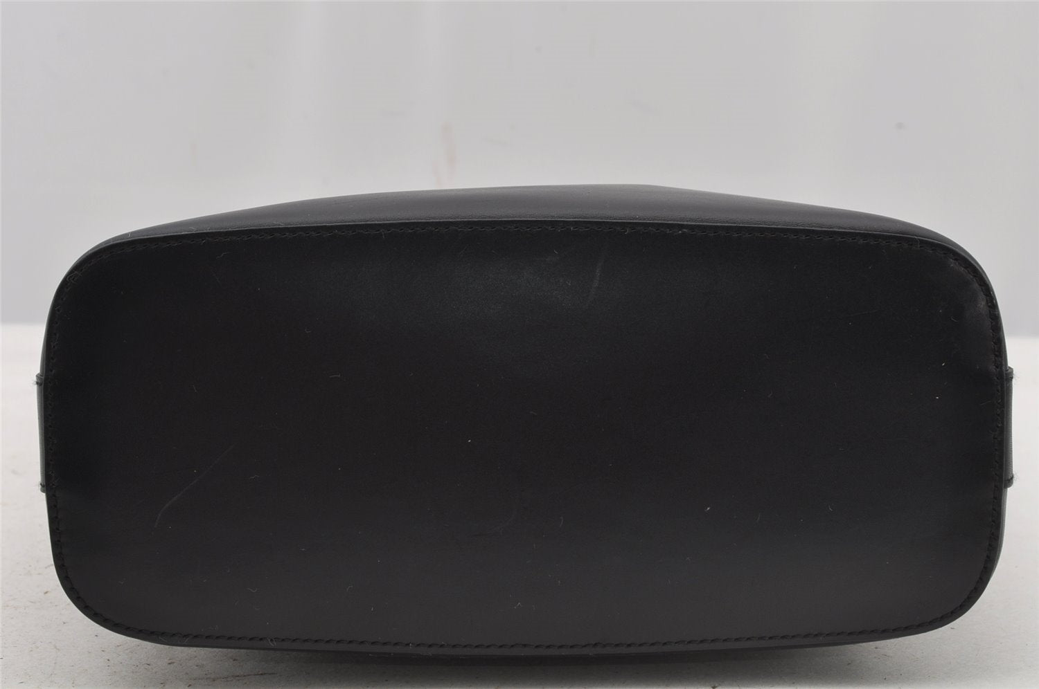 Authentic GUCCI Vintage Shoulder Bag Purse Leather 0013814 Black 6115J