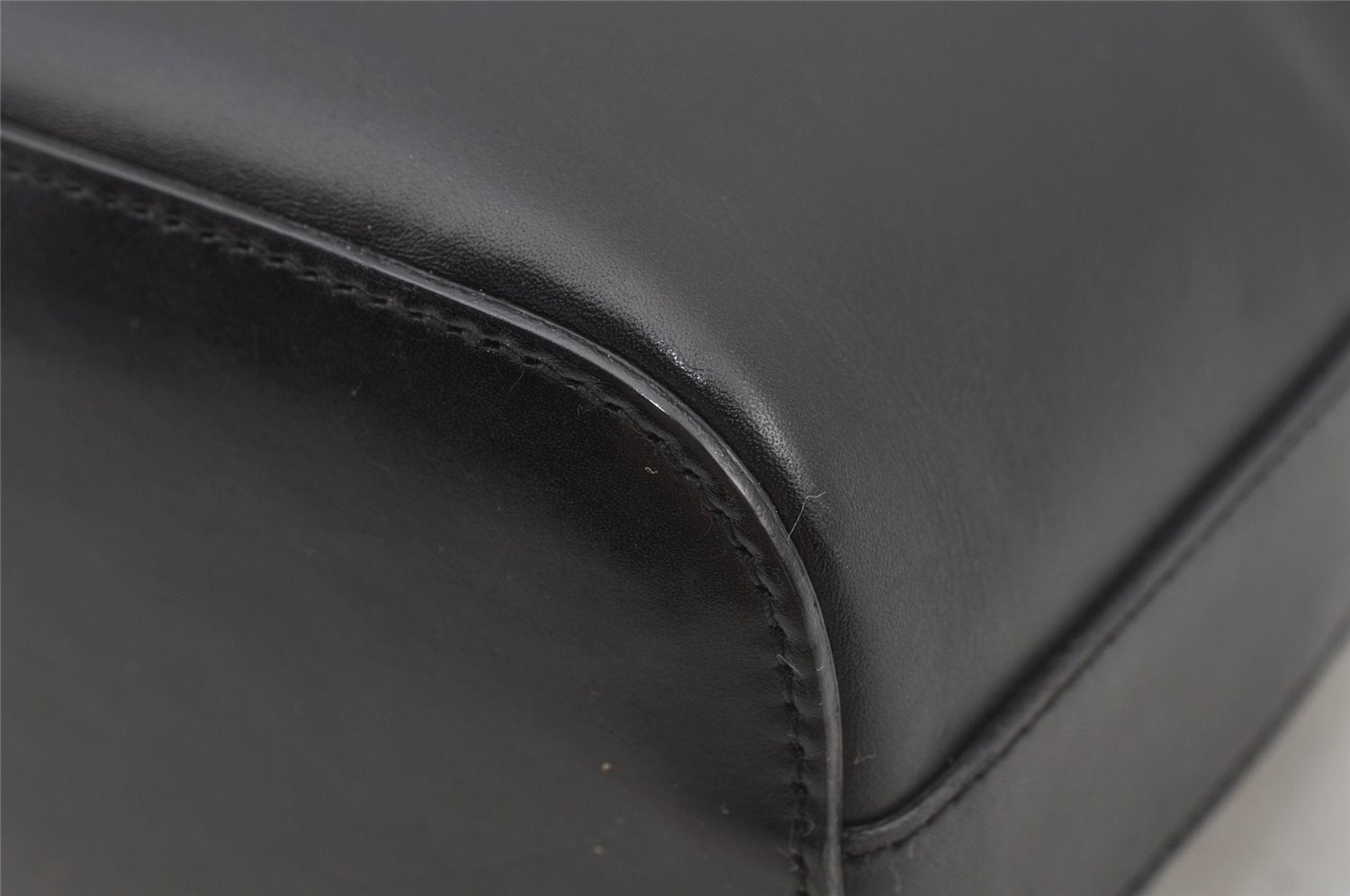 Authentic GUCCI Vintage Shoulder Bag Purse Leather 0013814 Black 6115J