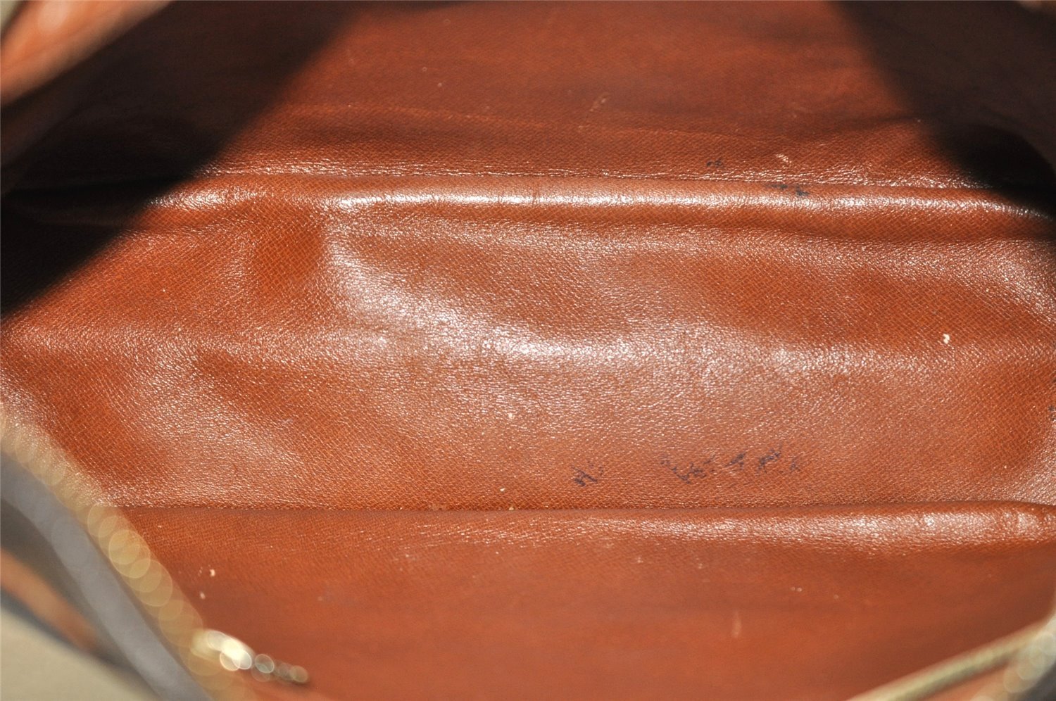 Authentic Louis Vuitton Monogram Boulogne 30 Shoulder Cross Bag M52165 LV 6121I