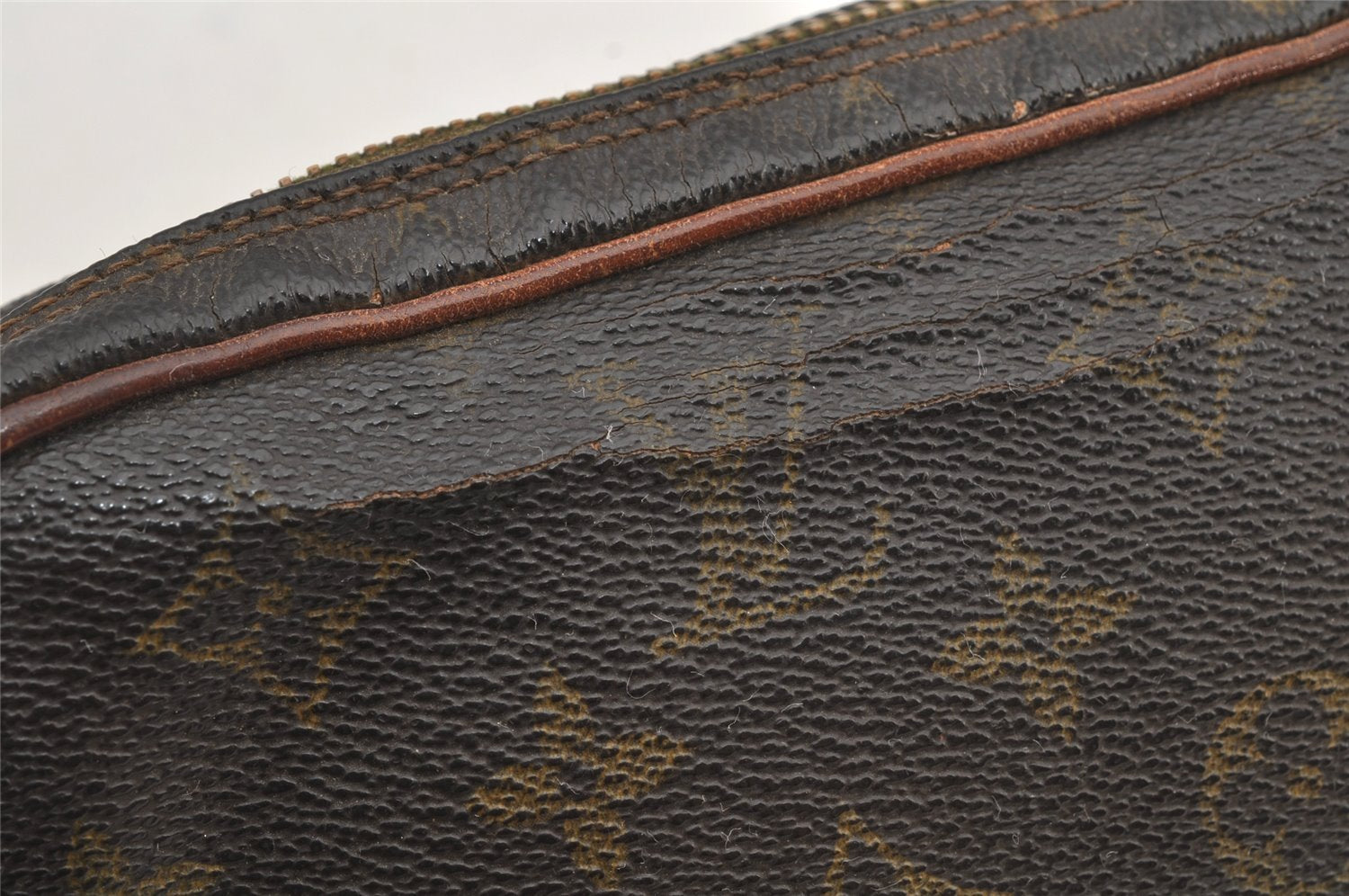 Authentic Louis Vuitton Monogram Marly Dragonne PM M51827 Clutch Hand Bag 6132I