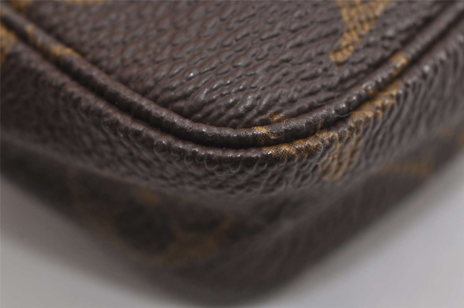 Authentic Louis Vuitton Monogram Pochette Accessoires Pouch M51980 LV 6132J