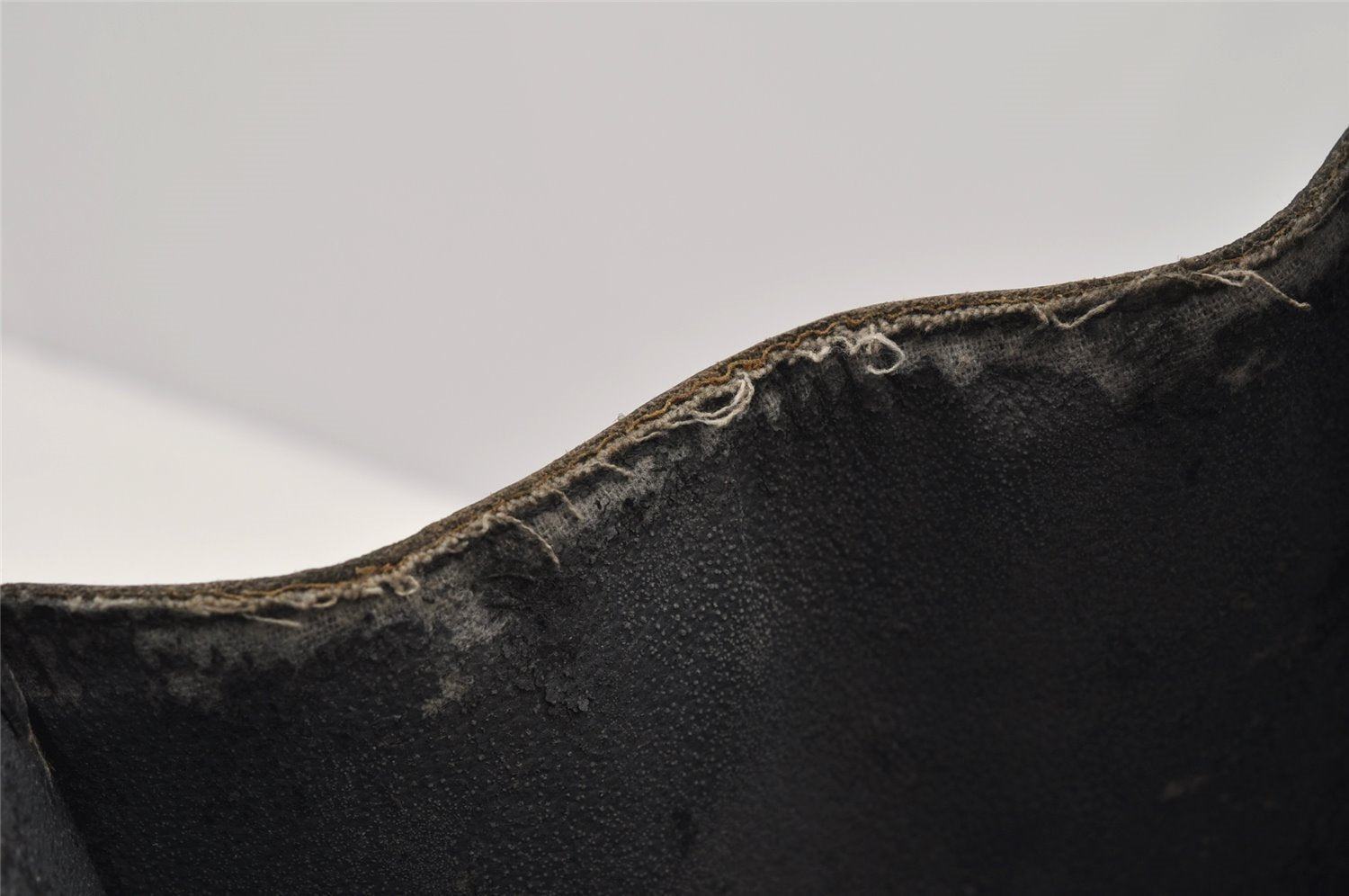 Authentic Louis Vuitton Epi Riviera Hand Bag Black M48182 LV 6133I