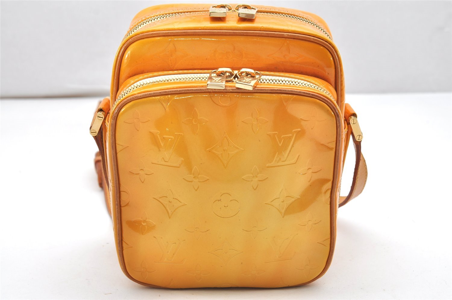 Auth Louis Vuitton Vernis Wooster Shoulder Cross Body Bag Yellow M91075 LV 6133K