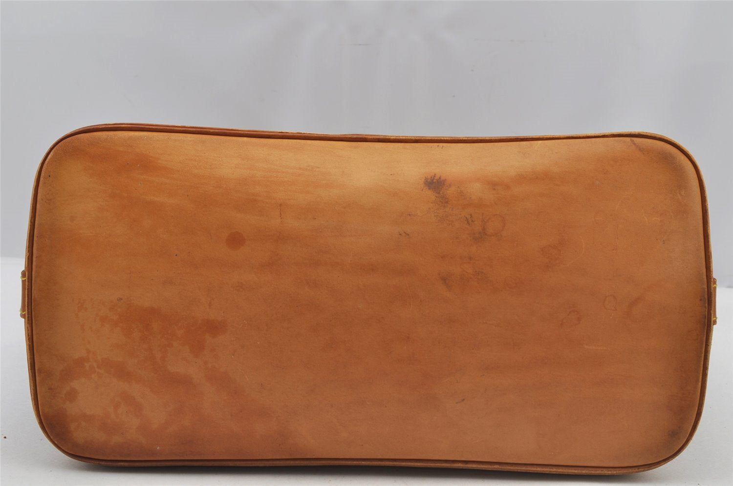 Authentic Louis Vuitton Monogram Alma Hand Bag Purse M51130 LV 6135J