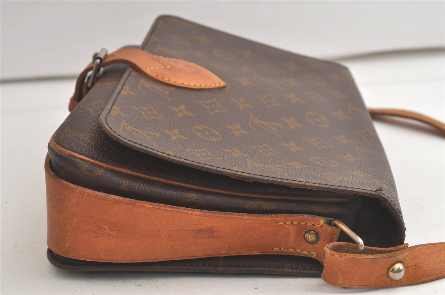 Authentic Louis Vuitton Monogram Cartouchiere GM Shoulder Bag Old Model 6137K