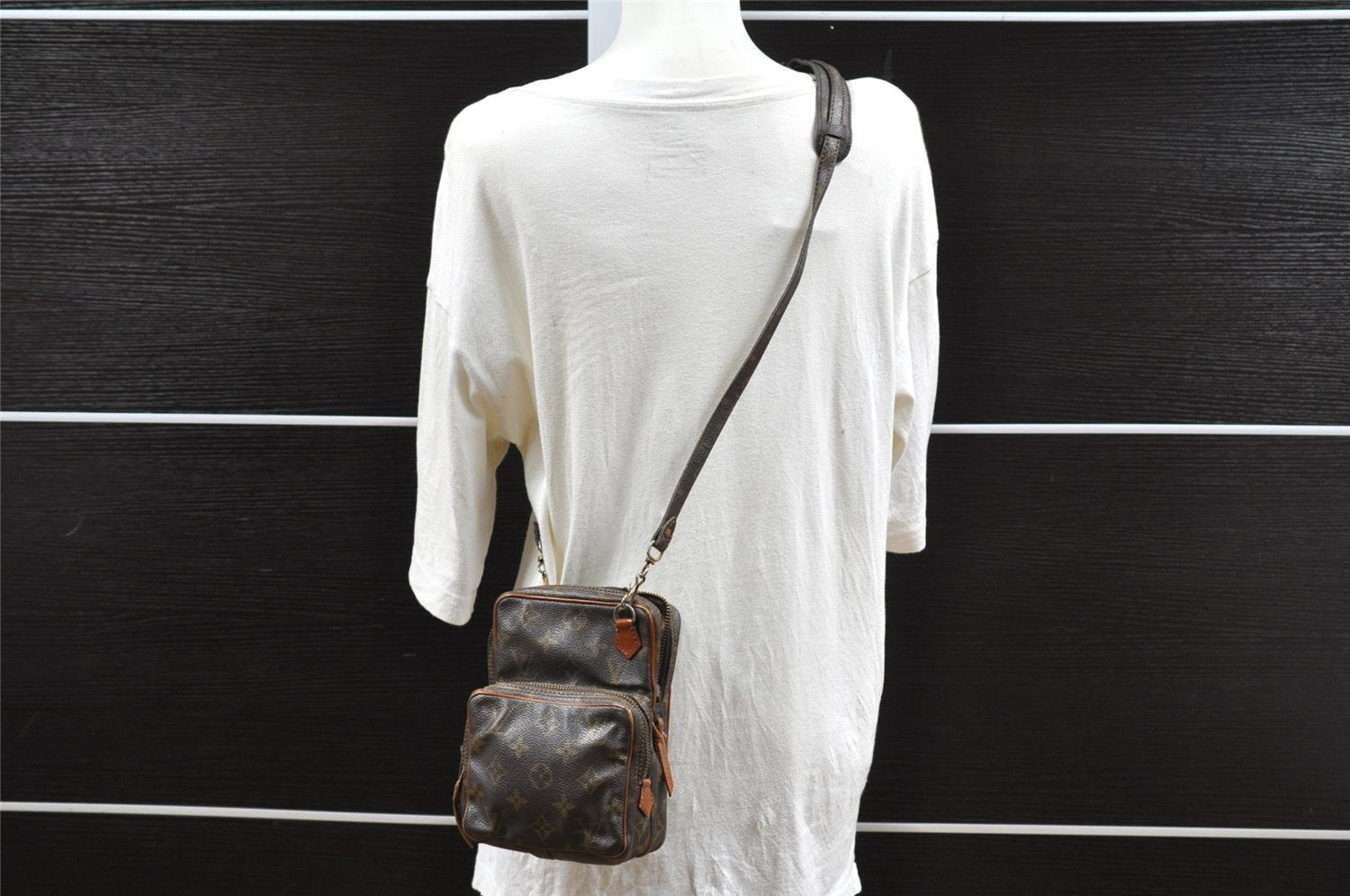 Authentic Louis Vuitton Monogram Amazone Shoulder Cross Bag Old Model Junk 6141I