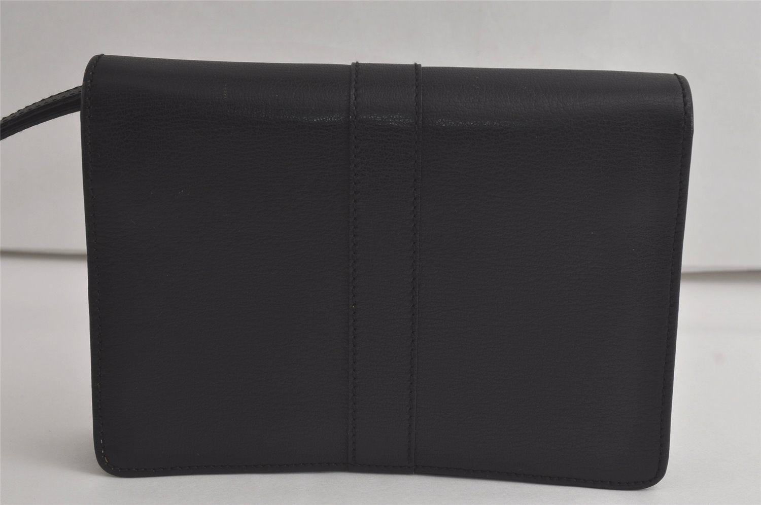 Authentic GUCCI Vintage Clutch Hand Bag Purse Leather Black 6141K