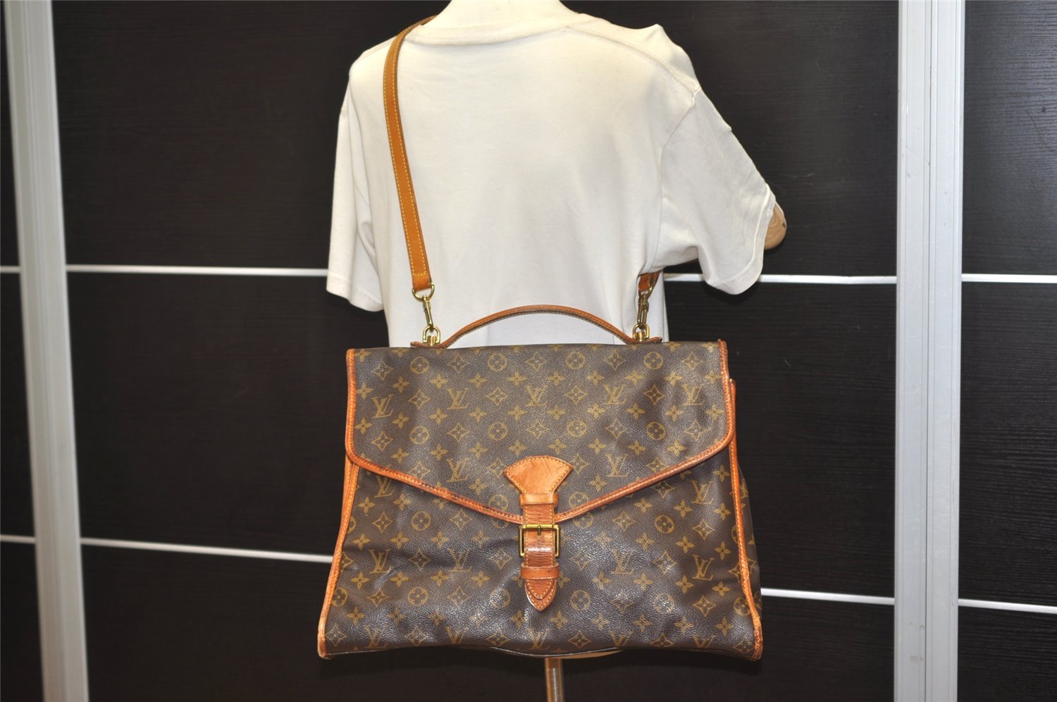 Authentic Louis Vuitton Monogram Beverly 44 M51120 2Way Shoulder Hand Bag 6150J