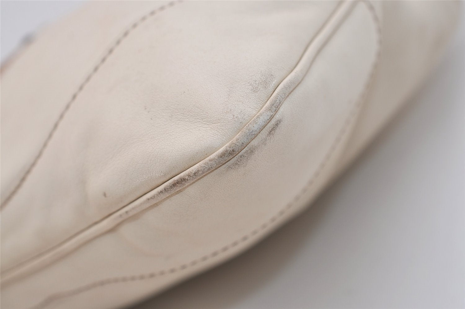 Authentic GUCCI Sherry Line Shoulder Bag Purse Leather 153029 White 6153J