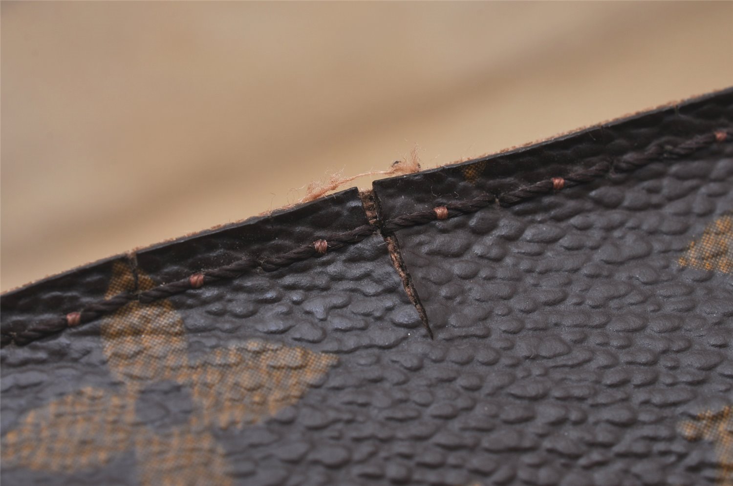 Authentic Louis Vuitton Monogram Hudson PM Shoulder Bag Purse M40027 LV 6159I