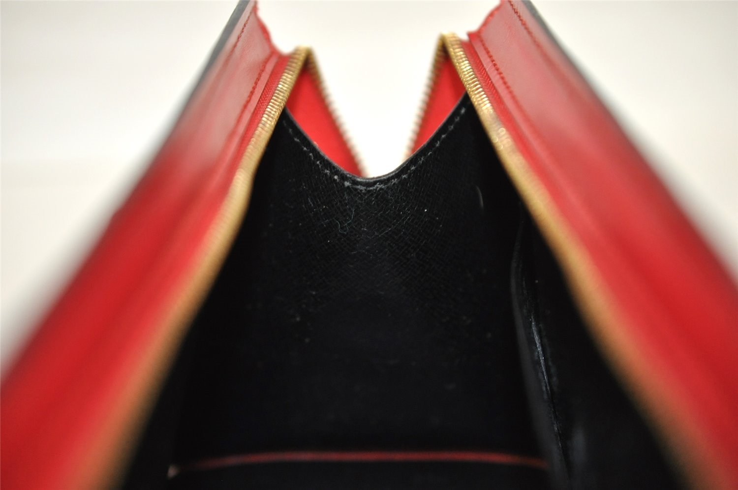 Authentic Louis Vuitton Epi Sac Triangle Hand Bag Red M52097 LV 6161I