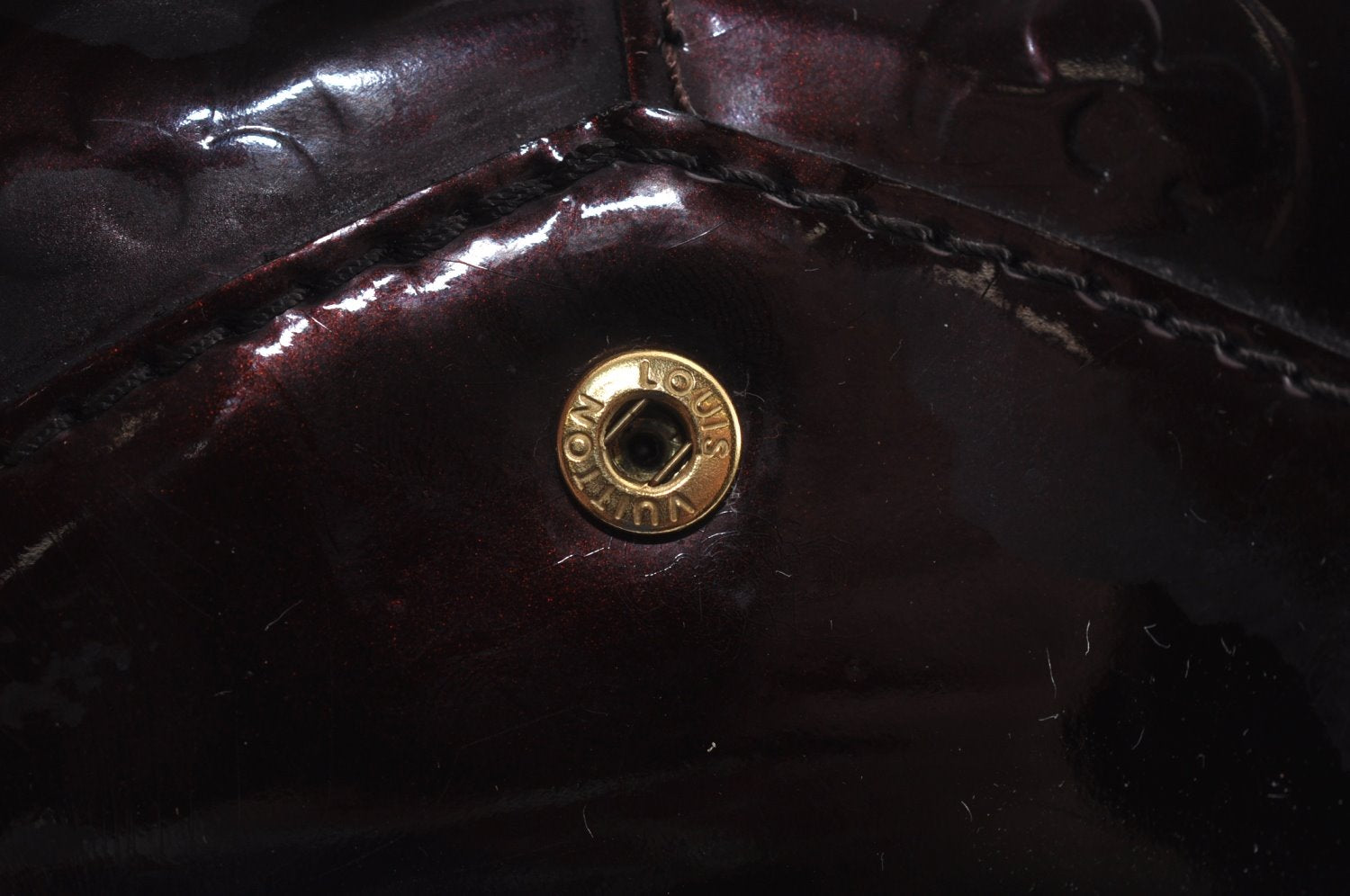 Auth Louis Vuitton Vernis Rose Wood Avenue Shoulder Bag Wine Red M93510 LV 6161J