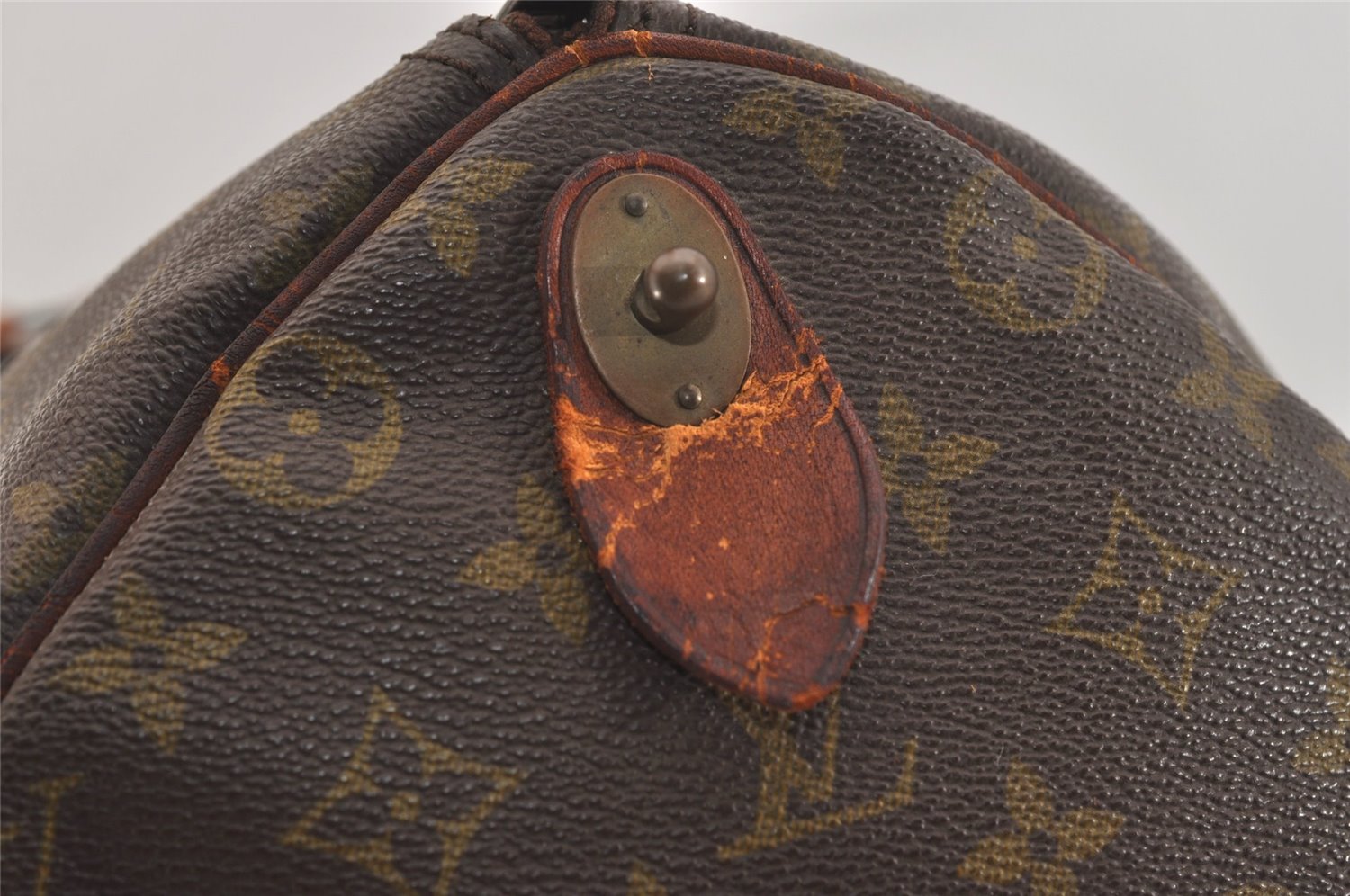 Auth Louis Vuitton Monogram Keepall 50 Travel Boston Bag Old Model LV Junk 6165J