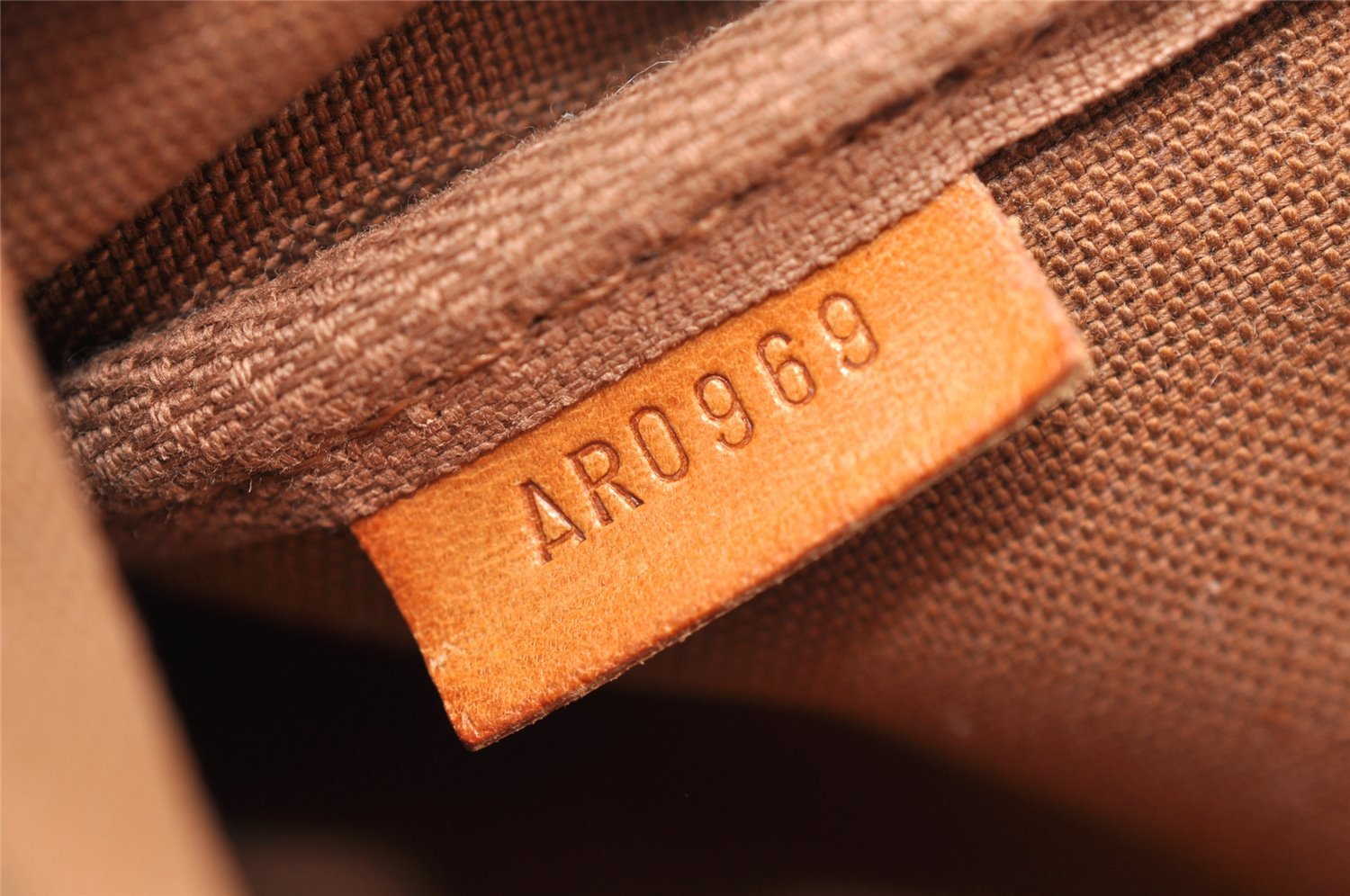 Authentic Louis Vuitton Monogram Pochette Accessoires Pouch M51980 LV Junk 6166I