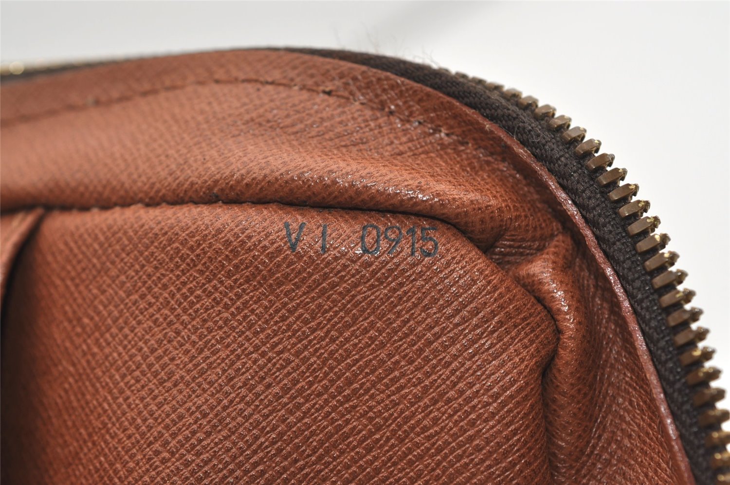 Authentic Louis Vuitton Monogram Porte Documents Voyage M53361 Briefcase 6172J