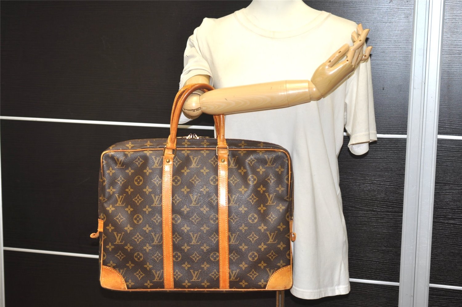 Authentic Louis Vuitton Monogram Porte Documents Voyage M53361 Briefcase 6172J
