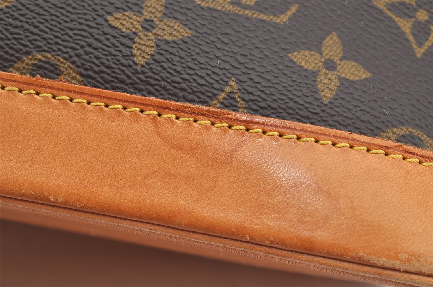 Authentic Louis Vuitton Monogram Alma Hand Bag Purse M51130 LV 6174I