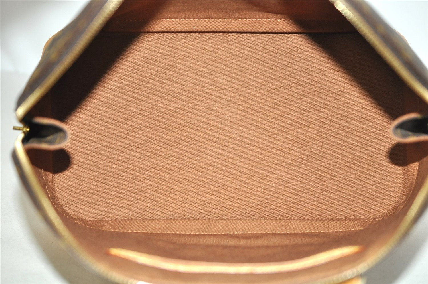 Authentic Louis Vuitton Monogram Alma Hand Bag Purse M51130 LV 6174I