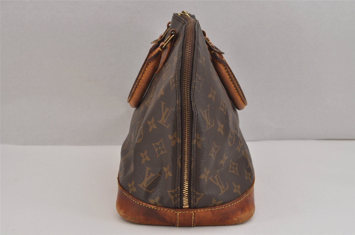 Authentic Louis Vuitton Monogram Alma Hand Bag Purse M51130 LV 6174J