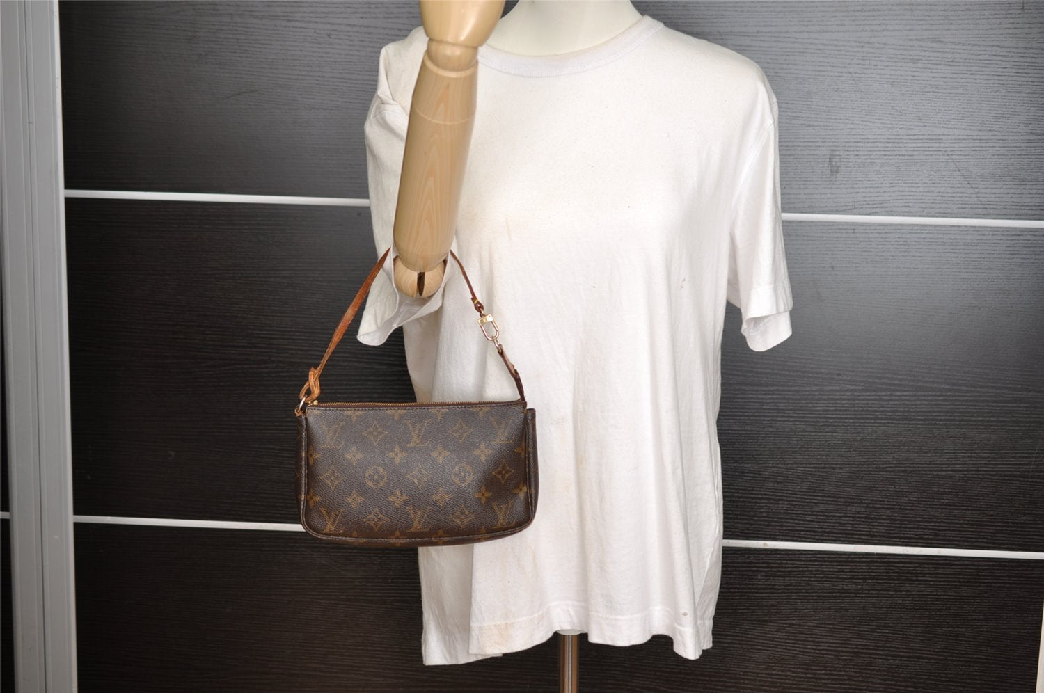 Authentic Louis Vuitton Monogram Pochette Accessoires Pouch M51980 Junk 6176I