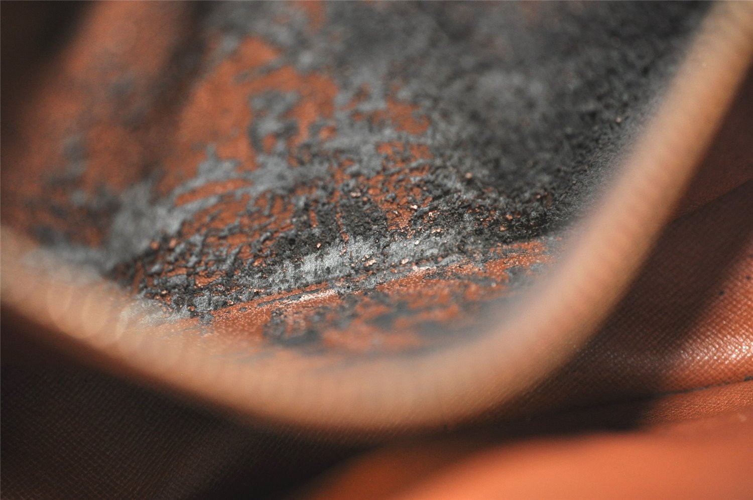 Authentic Louis Vuitton Monogram Saint Cloud GM M51242 Shoulder Cross Bag 6183J