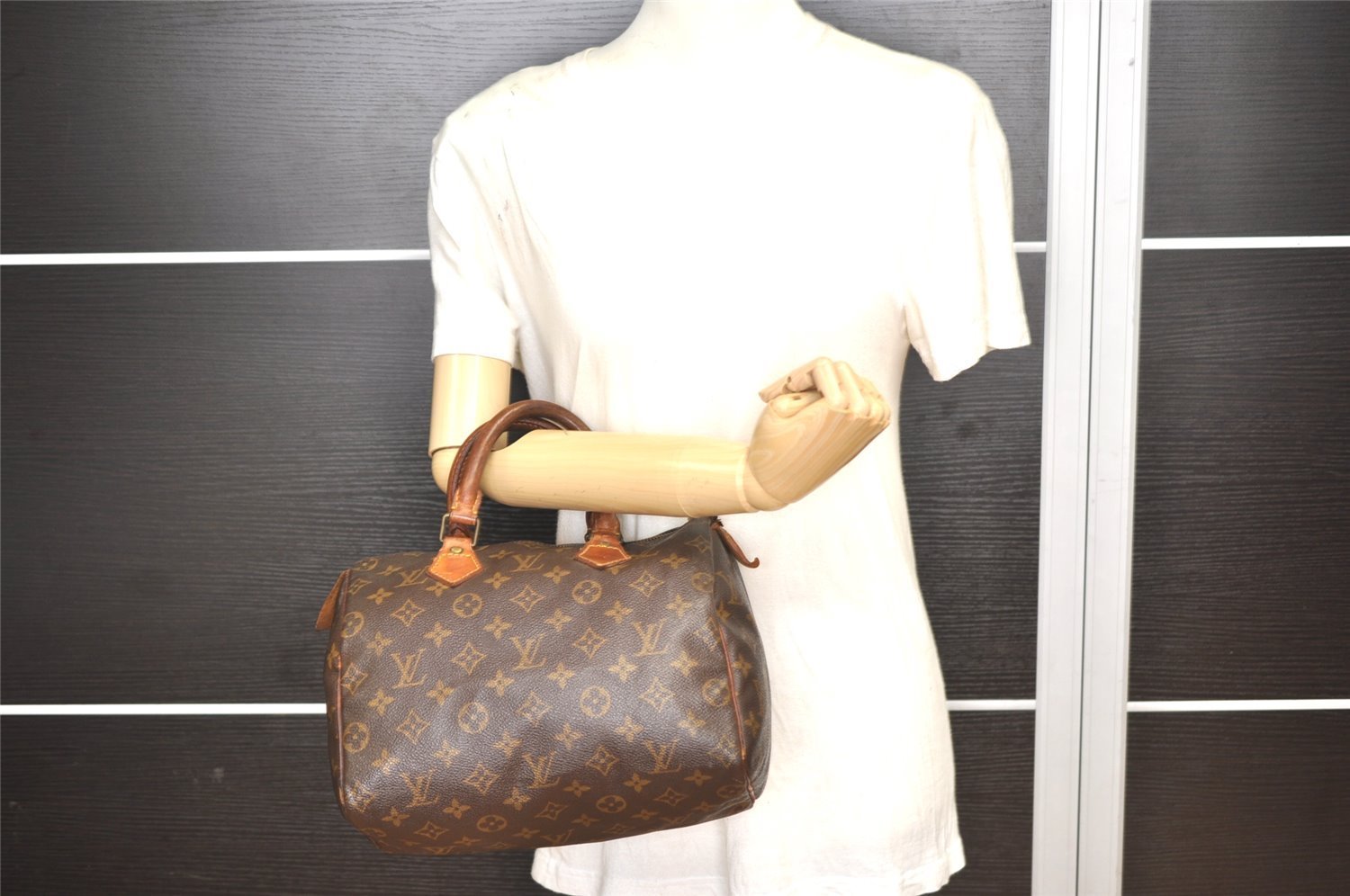 Authentic Louis Vuitton Monogram Speedy 25 Boston Hand Bag M41528 LV 6183K