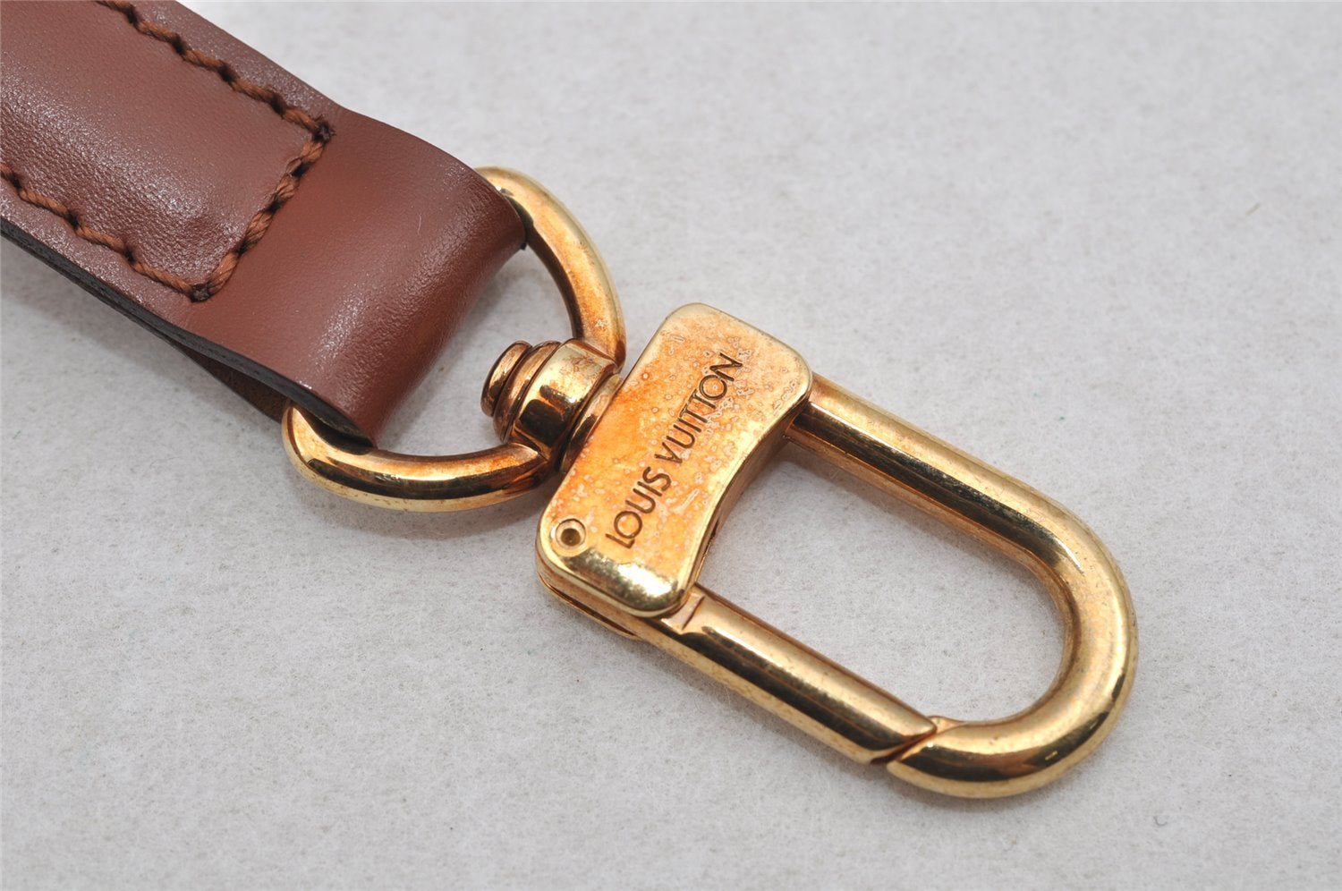 Authentic Louis Vuitton Leather Shoulder Strap Brown 40.9-48